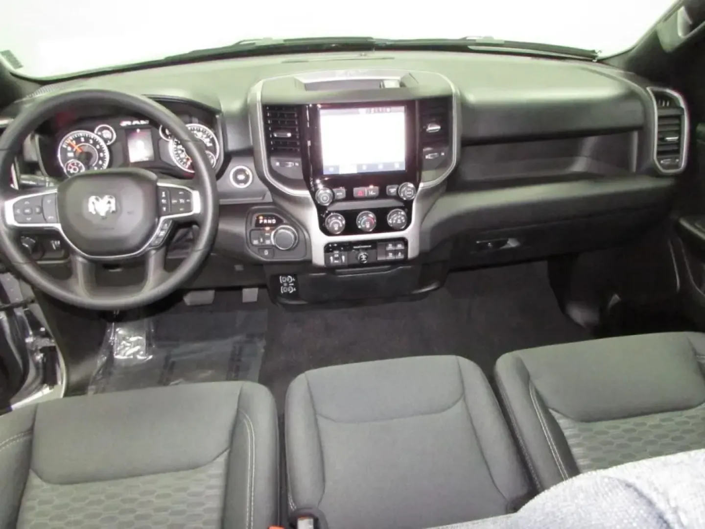 2025 Ram 1500 Tradesman (1C6SRFGP5SN) with an Other engine, located at 12830 Highway 21, De Soto, MO, 63020, (636) 337-7777, 38.153099, -90.573624 - **Unleash Adventure with the 2025 Ram 1500 Tradesman in De Soto, MO!**<br /> <br /> Are you ready to elevate your lifestyle with a powerful, reliable truck that can handle any adventure? Whether you're a weekend warrior heading out to explore the scenic trails near De Soto, MO, or a family man seeki - Photo#4