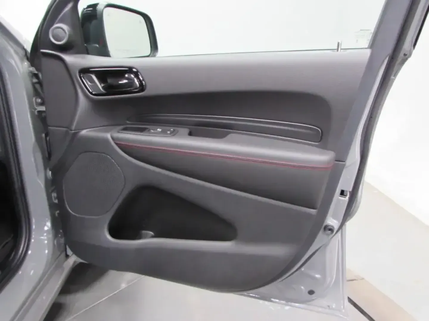 2026 /Black Dodge Durango GT Plus HEMI V8 (1C4SDJCT6TC) with an 5.7L V8 OHV 16V engine, Automatic transmission, located at 12830 Highway 21, De Soto, MO, 63020, (636) 337-7777, 38.153099, -90.573624 - Family hauler, commuter, and weekend road-trip machine all in one-this 2026 Dodge Durango GT Plus HEMI V8 is built for real life in Missouri. Whether you're loading up for a Cardinals game day run, tackling a long commute down Highway 21, or planning a Lake Tishomingo weekend with the kids and gear, - Photo#16