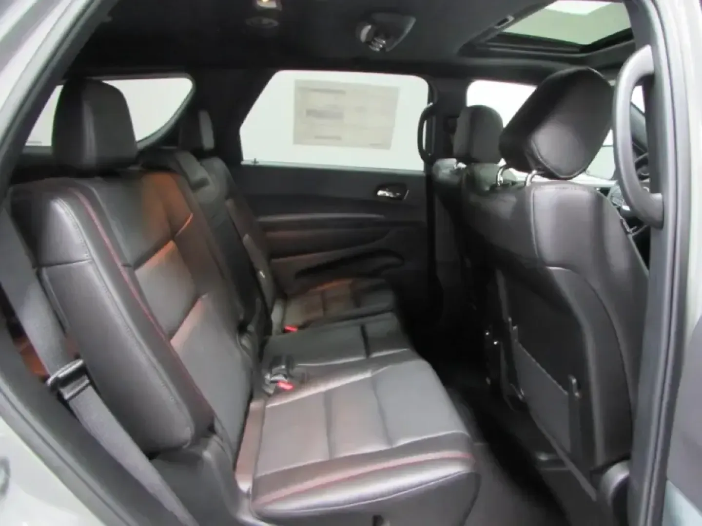 2026 /Black Dodge Durango GT Plus HEMI V8 (1C4SDJCT6TC) with an 5.7L V8 OHV 16V engine, Automatic transmission, located at 12830 Highway 21, De Soto, MO, 63020, (636) 337-7777, 38.153099, -90.573624 - Family hauler, commuter, and weekend road-trip machine all in one-this 2026 Dodge Durango GT Plus HEMI V8 is built for real life in Missouri. Whether you're loading up for a Cardinals game day run, tackling a long commute down Highway 21, or planning a Lake Tishomingo weekend with the kids and gear, - Photo#19