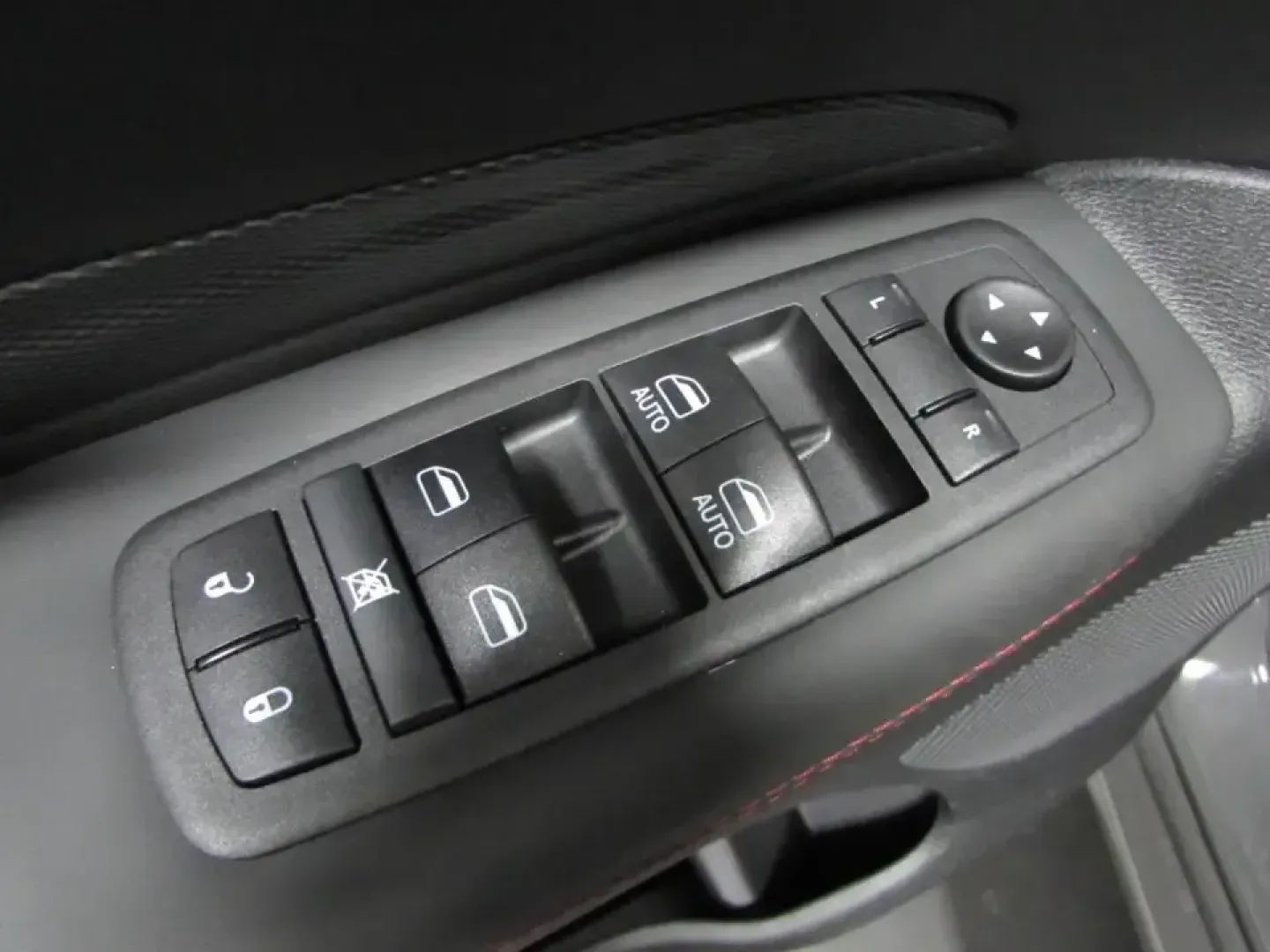 2026 /Black Dodge Durango GT Plus HEMI V8 (1C4SDJCT6TC) with an 5.7L V8 OHV 16V engine, Automatic transmission, located at 12830 Highway 21, De Soto, MO, 63020, (636) 337-7777, 38.153099, -90.573624 - Family hauler, commuter, and weekend road-trip machine all in one-this 2026 Dodge Durango GT Plus HEMI V8 is built for real life in Missouri. Whether you're loading up for a Cardinals game day run, tackling a long commute down Highway 21, or planning a Lake Tishomingo weekend with the kids and gear, - Photo#21