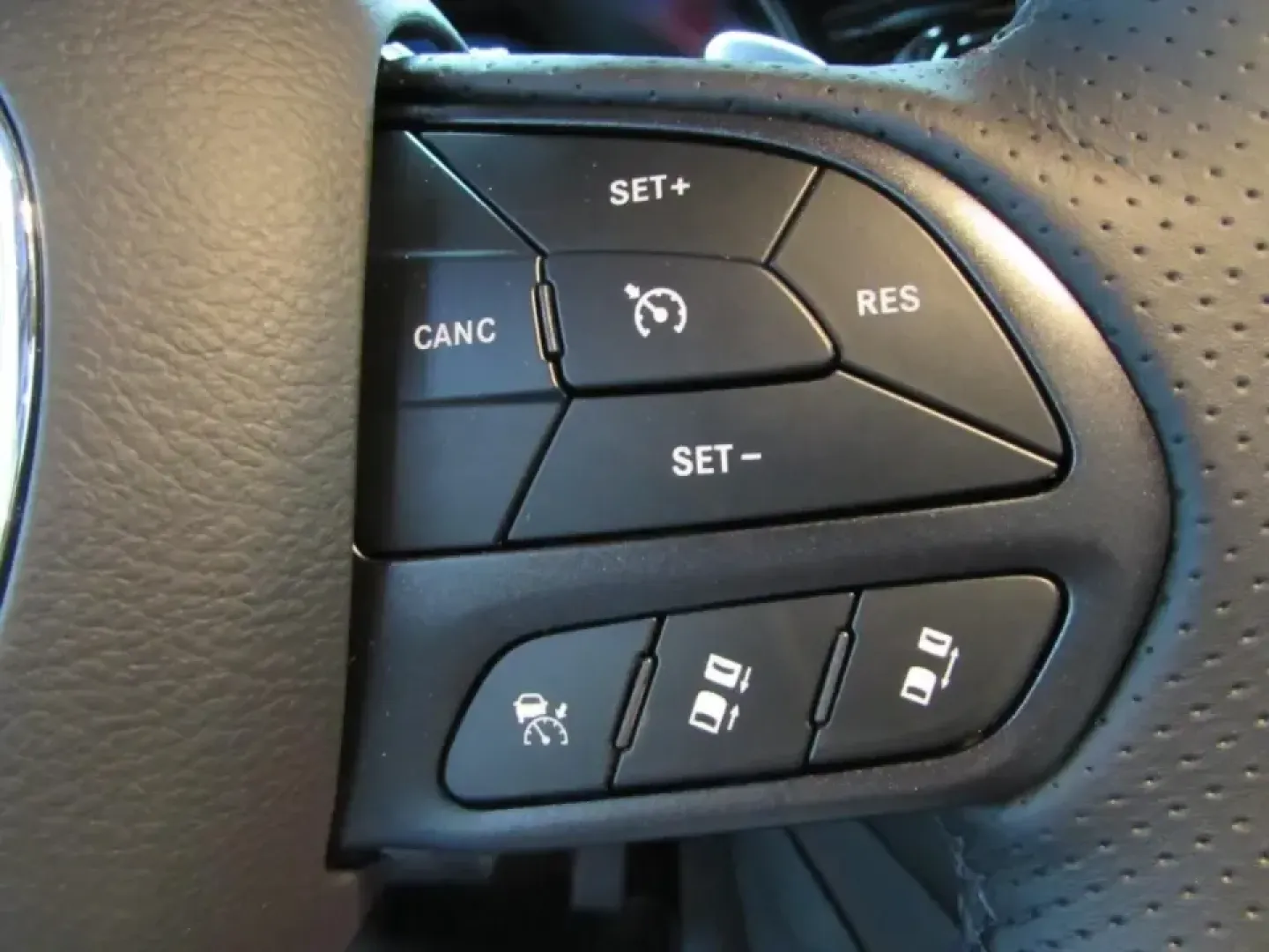 2026 /Black Dodge Durango GT Plus HEMI V8 (1C4SDJCT8TC) with an 5.7L V8 OHV 16V engine, Automatic transmission, located at 12830 Highway 21, De Soto, MO, 63020, (636) 337-7777, 38.153099, -90.573624 - Ready for family road trips, weekend lake runs, and confident year-round commuting in Jefferson County? This **2026 Dodge Durango GT Plus HEMI V8** is built for the lifestyle that demands real space, real power, and real traction-whether you're loading up for a getaway, shuttling kids to activities, - Photo#27
