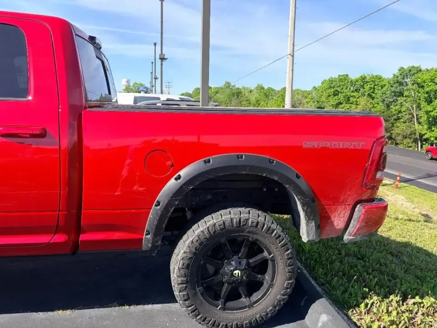 2024 /Black Ram 2500 Big Horn (3C6UR5DL5RG) with an 6.7L L6 OHV 24V TURBO DIESEL engine, 6A transmission, located at 12830 Highway 21, De Soto, MO, 63020, (636) 337-7777, 38.153099, -90.573624 - Work hard all week and still want a truck that's ready for lake weekends, jobsite mornings, and winter backroads without breaking a sweat? This **2024 Ram 2500 Big Horn Crew Cab 4x4** in bold **red** is built for Missouri life-whether you're hauling gear for a weekend at **Washington State Park**, t - Photo#3