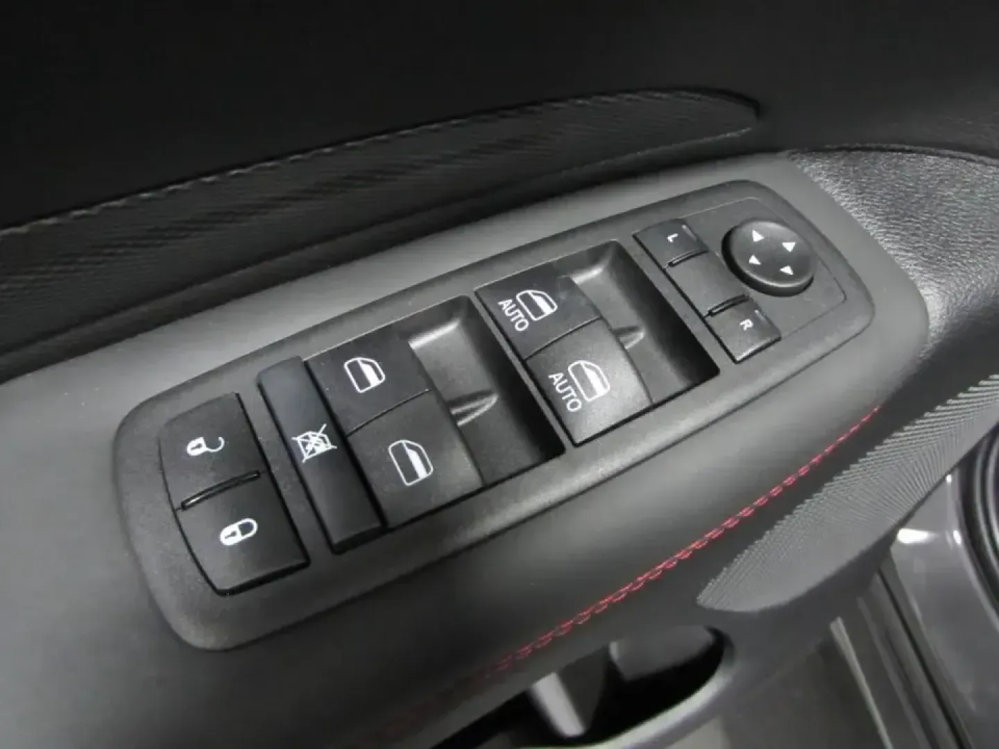 2026 /Black Dodge Durango GT Plus HEMI V8 (1C4SDJCT1TC) with an 5.7L V8 OHV 16V engine, Automatic transmission, located at 12830 Highway 21, De Soto, MO, 63020, (636) 337-7777, 38.153099, -90.573624 - Need one SUV that can handle school-drop chaos, a long I55 commute, and a loaded-up weekend run to the Ozarks without breaking a sweat? This 2026 Dodge Durango R/T AWD is built for exactly that lifestyle-muscular V8 power, confident all-wheel traction, and three-row practicality wrapped in a head-tu - Photo#21