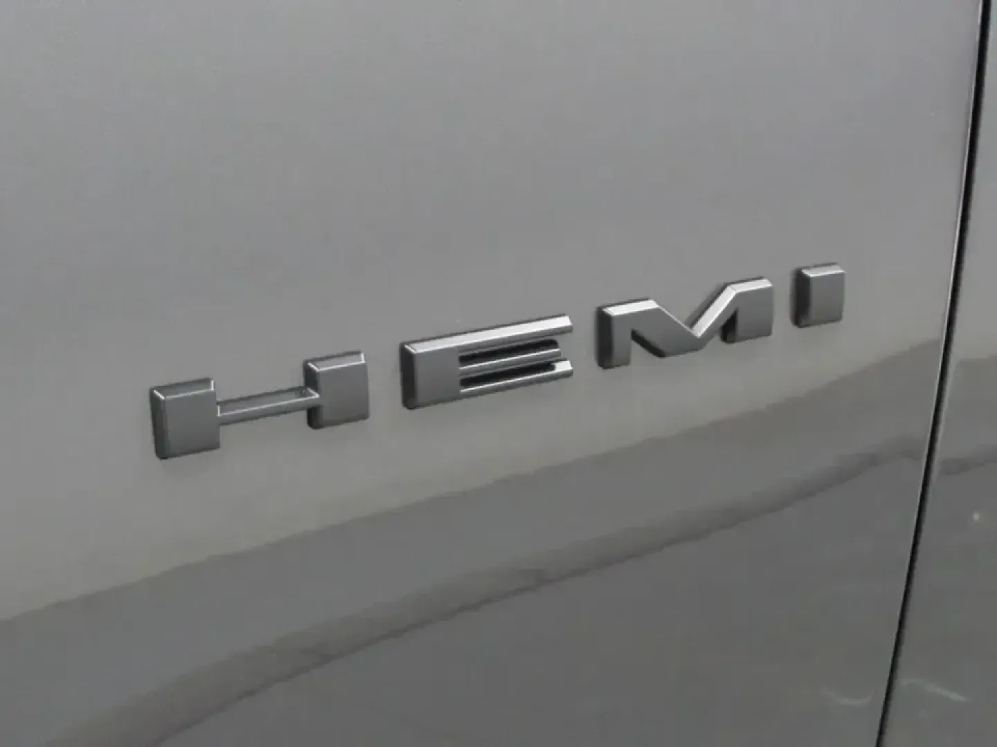 2026 /Black Dodge Durango GT Plus HEMI V8 (1C4SDJCT1TC) with an 5.7L V8 OHV 16V engine, Automatic transmission, located at 12830 Highway 21, De Soto, MO, 63020, (636) 337-7777, 38.153099, -90.573624 - Need one SUV that can handle school-drop chaos, a long I55 commute, and a loaded-up weekend run to the Ozarks without breaking a sweat? This 2026 Dodge Durango R/T AWD is built for exactly that lifestyle-muscular V8 power, confident all-wheel traction, and three-row practicality wrapped in a head-tu - Photo#34
