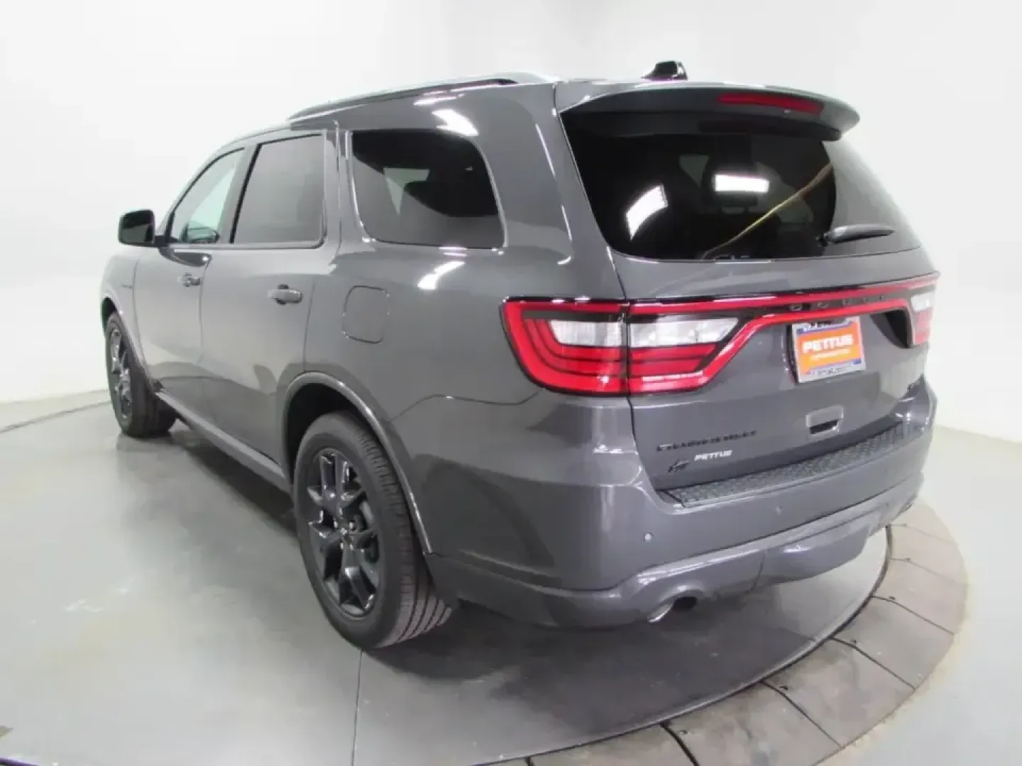 2026 /Black Dodge Durango GT Plus HEMI V8 (1C4SDJCT1TC) with an 5.7L V8 OHV 16V engine, Automatic transmission, located at 12830 Highway 21, De Soto, MO, 63020, (636) 337-7777, 38.153099, -90.573624 - Need one SUV that can handle school-drop chaos, a long I55 commute, and a loaded-up weekend run to the Ozarks without breaking a sweat? This 2026 Dodge Durango R/T AWD is built for exactly that lifestyle-muscular V8 power, confident all-wheel traction, and three-row practicality wrapped in a head-tu - Photo#4