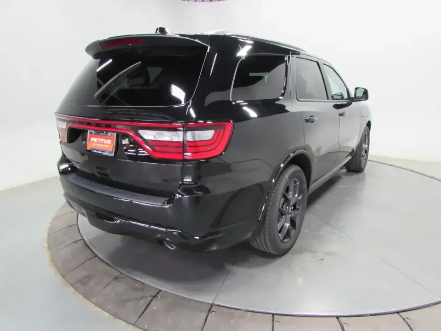 2026 /Black Dodge Durango GT Plus HEMI V8 (1C4SDJCT2TC) with an 5.7L V8 OHV 16V engine, Automatic transmission, located at 12830 Highway 21, De Soto, MO, 63020, (636) 337-7777, 38.153099, -90.573624 - Built for families who pack the week with school runs and the weekend with getaways, this 2026 Dodge Durango R/T AWD is the kind of SUV that makes every mile feel like part of the plan-whether you're cruising to St. Louis for a game, heading down Highway 21 toward a quiet campsite, or simply tacklin - Photo#6