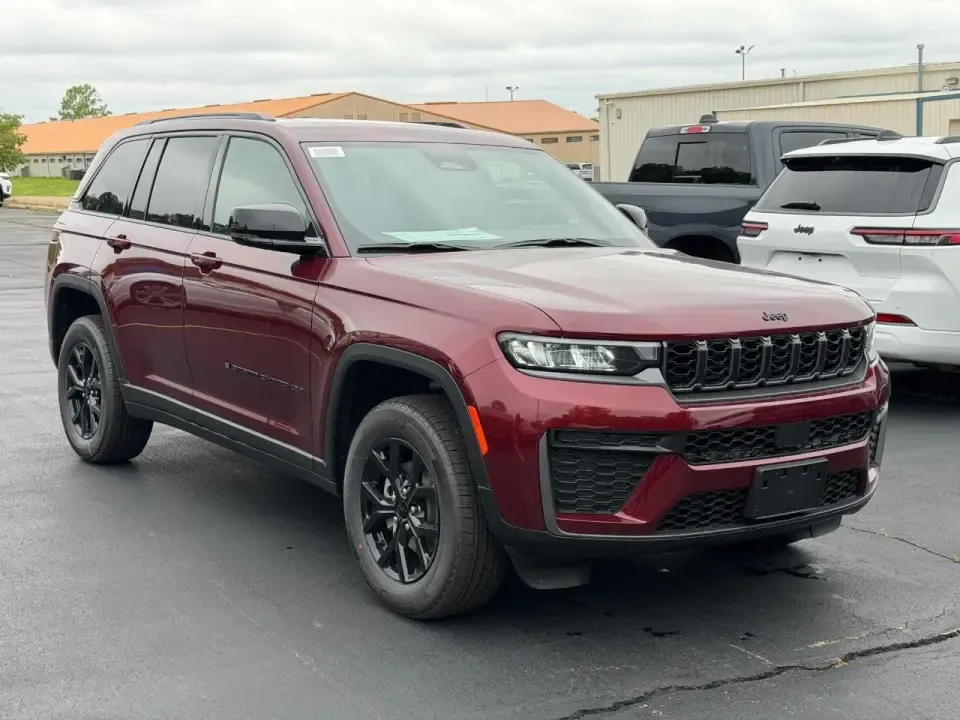 2026 Jeep Grand Cherokee Altitude