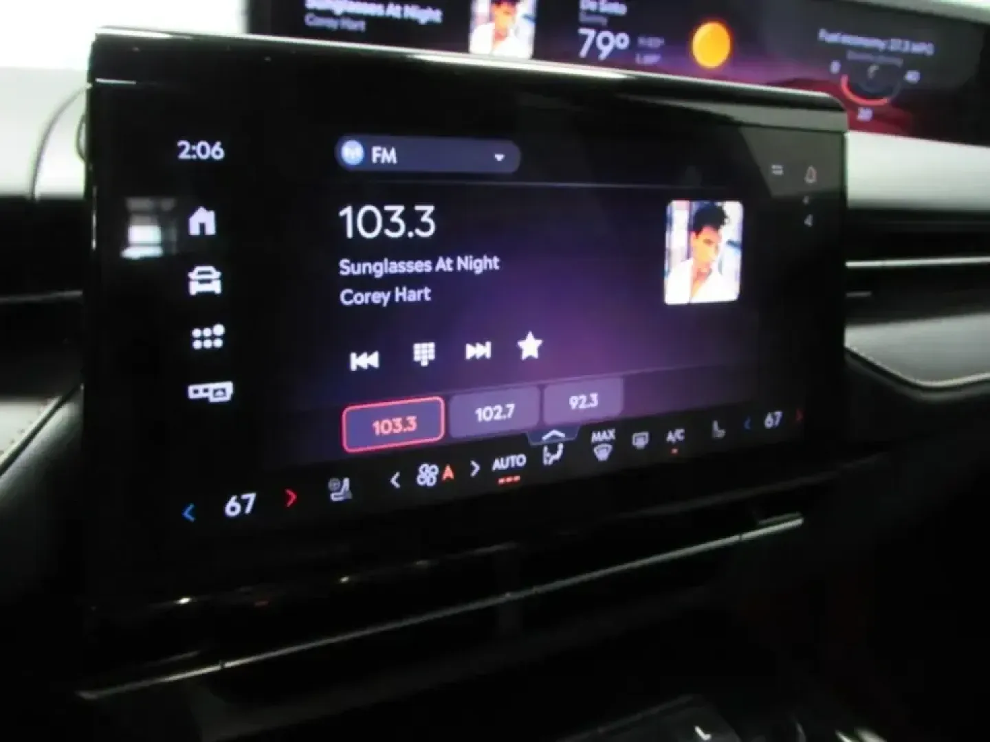 2024 /Black Onyx Lincoln Nautilus Reserve (5LMPJ8K43RJ) with an 2.0L L4 DOHC 16V HYBRID engine, 6A transmission, located at 12836 Highway 21, De Soto, MO, 63020, (636) 337-7777, 38.151867, -90.575615 - Make every day feel like a first-class getaway-whether you're commuting from De Soto to St. Louis, shuttling the kids to activities, or escaping for a weekend at Washington State Park. This 2024 Lincoln Nautilus Reserve Hybrid is the kind of SUV that fits real life: quiet, confident in all weather, - Photo#31