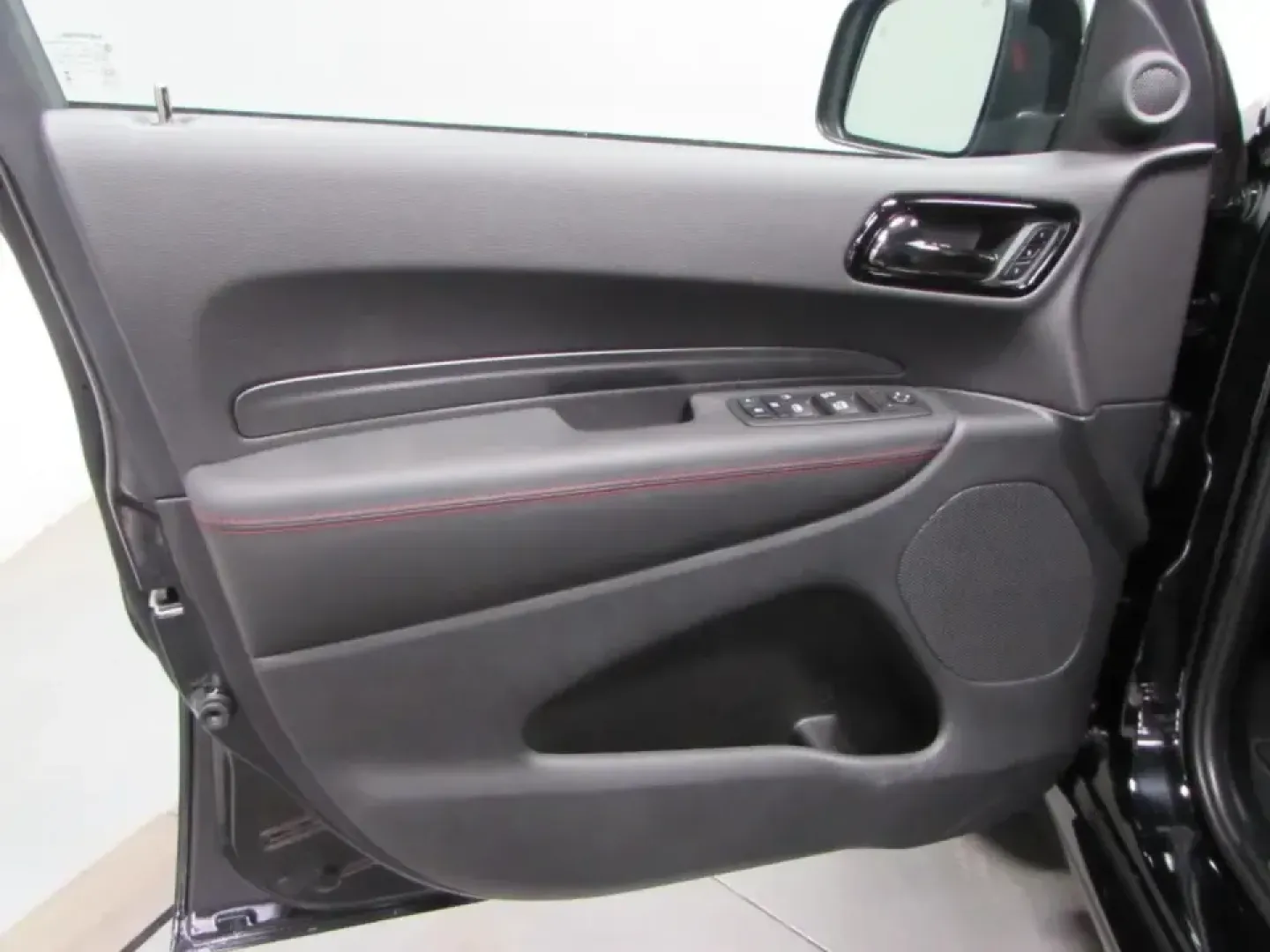 2026 /Black Dodge Durango GT Plus HEMI V8 (1C4SDJCT4TC) with an 5.7L V8 OHV 16V engine, Automatic transmission, located at 12830 Highway 21, De Soto, MO, 63020, (636) 337-7777, 38.153099, -90.573624 - Pack up the crew, cue the playlist, and point your next road trip toward the rolling hills outside De Soto-this 2026 Dodge Durango R/T AWD is built for families who want real V8 muscle without giving up everyday comfort. Whether you're shuttling kids to practice, commuting up Highway 21, or planning - Photo#11