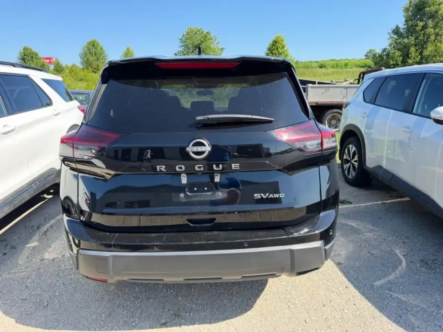 2024 Nissan Rogue SV (5N1BT3BB7RC) with an 1.5L DOHC 12-Valve 3-Cylinder DI Turbo engine, Automatic transmission, located at 141 Commercial Dr, Fredericktown, MO, 63645, (573) 783-6432, 37.570087, -90.320648 - Ready for a life that doesn't pause for weather, school drop-offs, or weekend getaways? This **2024 Nissan Rogue SV AWD** is built for real-world Missouri driving-whether you're commuting before sunrise, packing up for a day at **St. Francois State Park**, or heading out on **US-67** for a family vi - Photo#2