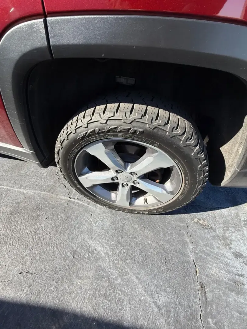 2021 /Wicker Beige/Black Jeep Grand Cherokee Limited (1C4RJKBG2M8) with an 3.6L V6 DOHC 24V engine, Automatic transmission, located at 12830 Highway 21, De Soto, MO, 63020, (636) 337-7777, 38.153099, -90.573624 - Weekend lake days at Washington State Park, winter-weather commutes up Highway 21, or family road trips that start in De Soto and stretch all the way past St. Louis-this 2021 Jeep Grand Cherokee Limited is built for real-life Missouri driving. With confident Four Wheel Drive, a smooth automatic tran - Photo#6