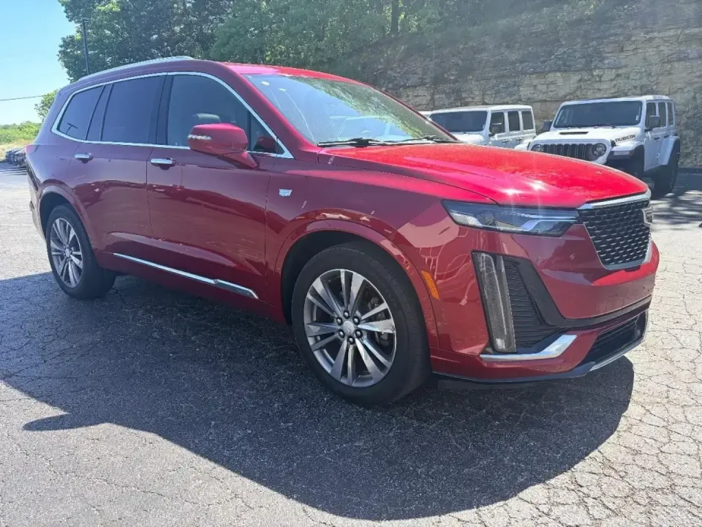 2020 /Black Cadillac XT6 Premium Luxury (1GYKPCRS4LZ) with an 3.6L V6 DOHC 24V engine, 9A transmission, located at 12830 Highway 21, De Soto, MO, 63020, (636) 337-7777, 38.153099, -90.573624 - Road-trip ready comfort with third-row flexibility-this 2020 Cadillac XT6 Premium Luxury is built for families, busy professionals, and anyone who wants a refined SUV that can handle weekday carpools and weekend getaways with equal ease. Picture loading up for a day at Washington State Park, catchin - Photo#2