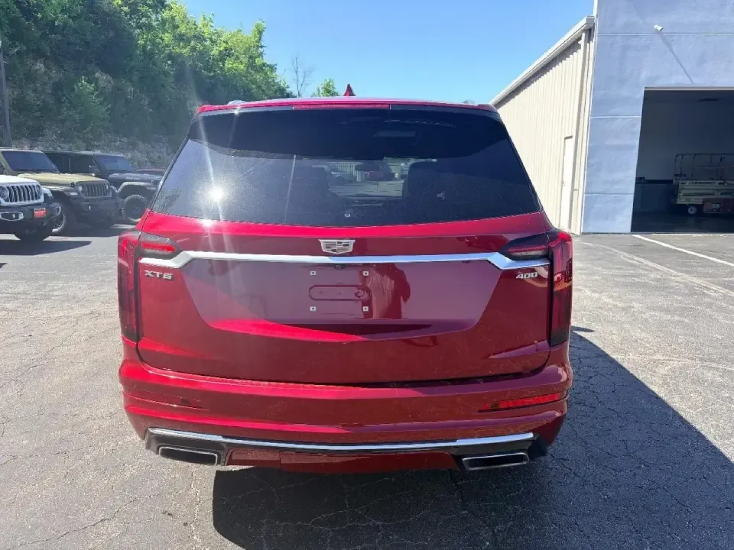 2020 /Black Cadillac XT6 Premium Luxury (1GYKPCRS4LZ) with an 3.6L V6 DOHC 24V engine, 9A transmission, located at 12830 Highway 21, De Soto, MO, 63020, (636) 337-7777, 38.153099, -90.573624 - Road-trip ready comfort with third-row flexibility-this 2020 Cadillac XT6 Premium Luxury is built for families, busy professionals, and anyone who wants a refined SUV that can handle weekday carpools and weekend getaways with equal ease. Picture loading up for a day at Washington State Park, catchin - Photo#5