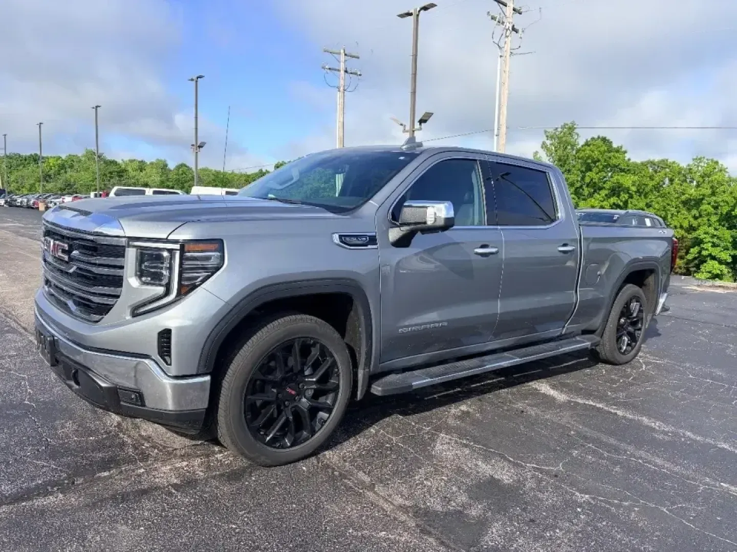 2025 /Black GMC Sierra 1500 SLT (3GTUUDED5SG) with an 5.3L V8 OHV 16V engine, 6A transmission, located at 12830 Highway 21, De Soto, MO, 63020, (636) 337-7777, 38.153099, -90.573624 - Weekend projects, lake days, and long highway runs through Jefferson County feel a whole lot easier when you're driving a truck that can do it all. This **2025 GMC Sierra 1500 SLT 4WD** is built for the De Soto lifestyle-whether you're hauling supplies to a job site, loading up for a family road tri - Photo#0