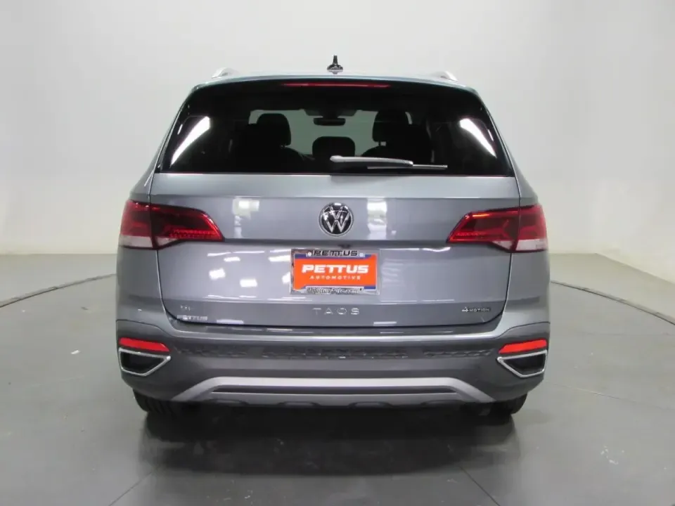photo of 2024 Volkswagen Taos 1.5T SE