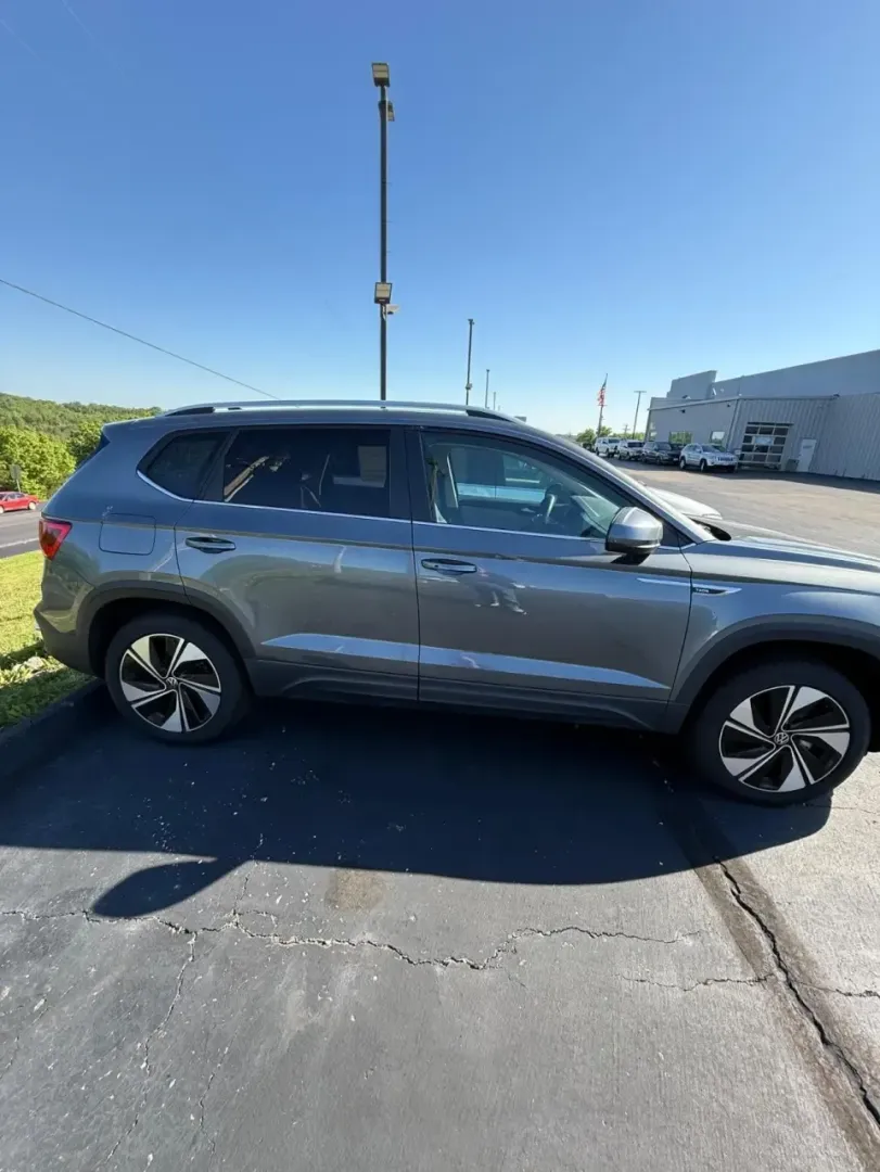 2024 Volkswagen Taos 1.5T SE (3VVUX7B23RM) with an 1.5L L4 SFI DOHC 16V engine, Automatic transmission, located at 12830 Highway 21, De Soto, MO, 63020, (636) 337-7777, 38.153099, -90.573624 - If your weeks are packed with school drop-offs, long commutes into St. Louis County, and the occasional weekend escape down scenic Highway 21, this 2024 Volkswagen Taos 1.5T SE AWD is the kind of SUV that fits real life-easy to park, confident in bad weather, and efficient enough to keep road trips - Photo#2