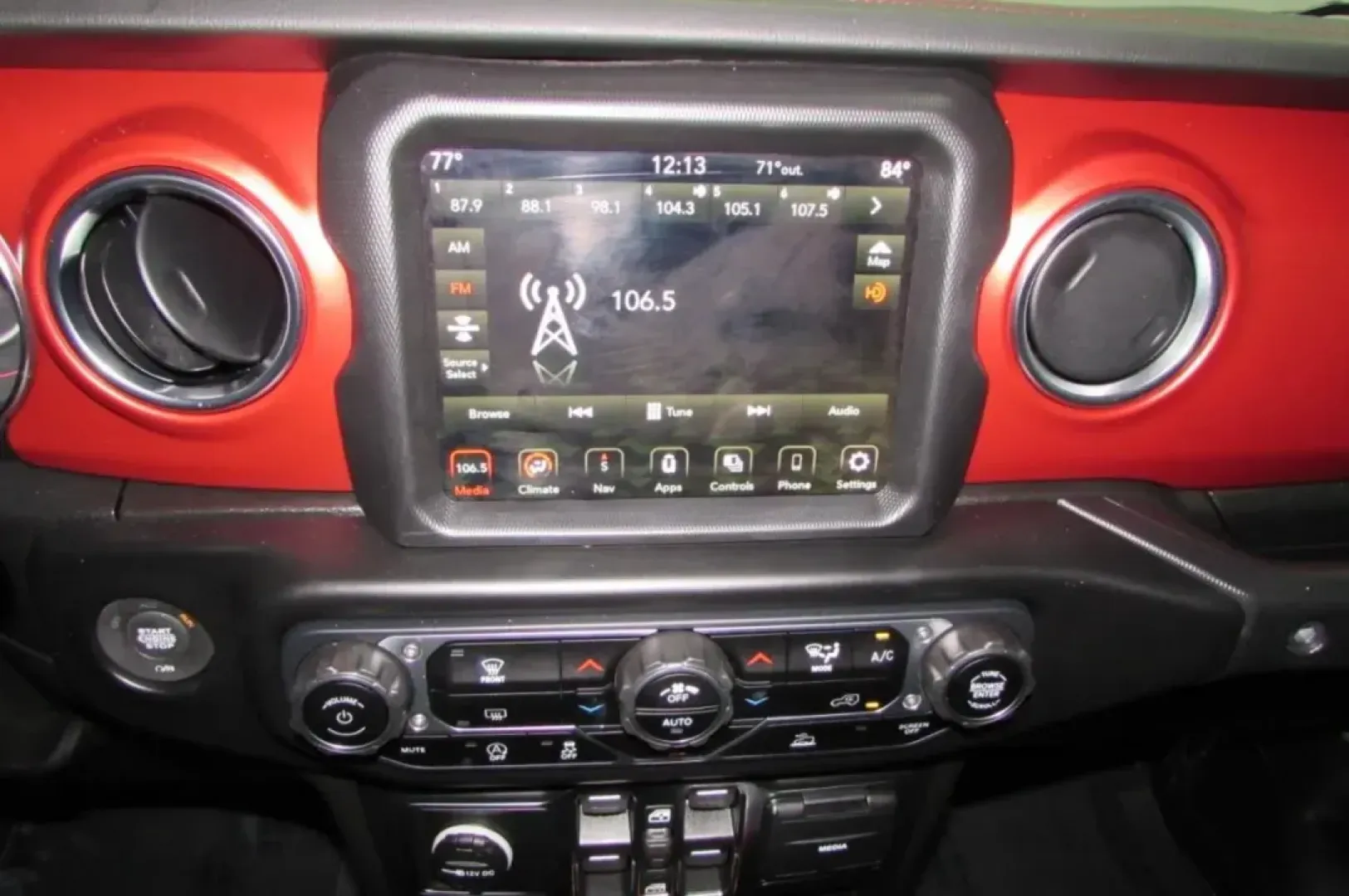 2021 /Black Leather Jeep Wrangler Unlimited Rubicon (1C4HJXFNXMW) with an Other engine, located at 12830 Highway 21, De Soto, MO, 63020, (636) 337-7777, 38.153099, -90.573624 - **Adventure Awaits with the 2021 Jeep Wrangler Unlimited Rubicon at Pettus CDJR DeSoto!** <br /> <br /> If you're looking for a vehicle that perfectly complements your adventurous lifestyle, look no further than this stunning 2021 Jeep Wrangler Unlimited Rubicon. Whether you're navigating the rugged - Photo#19