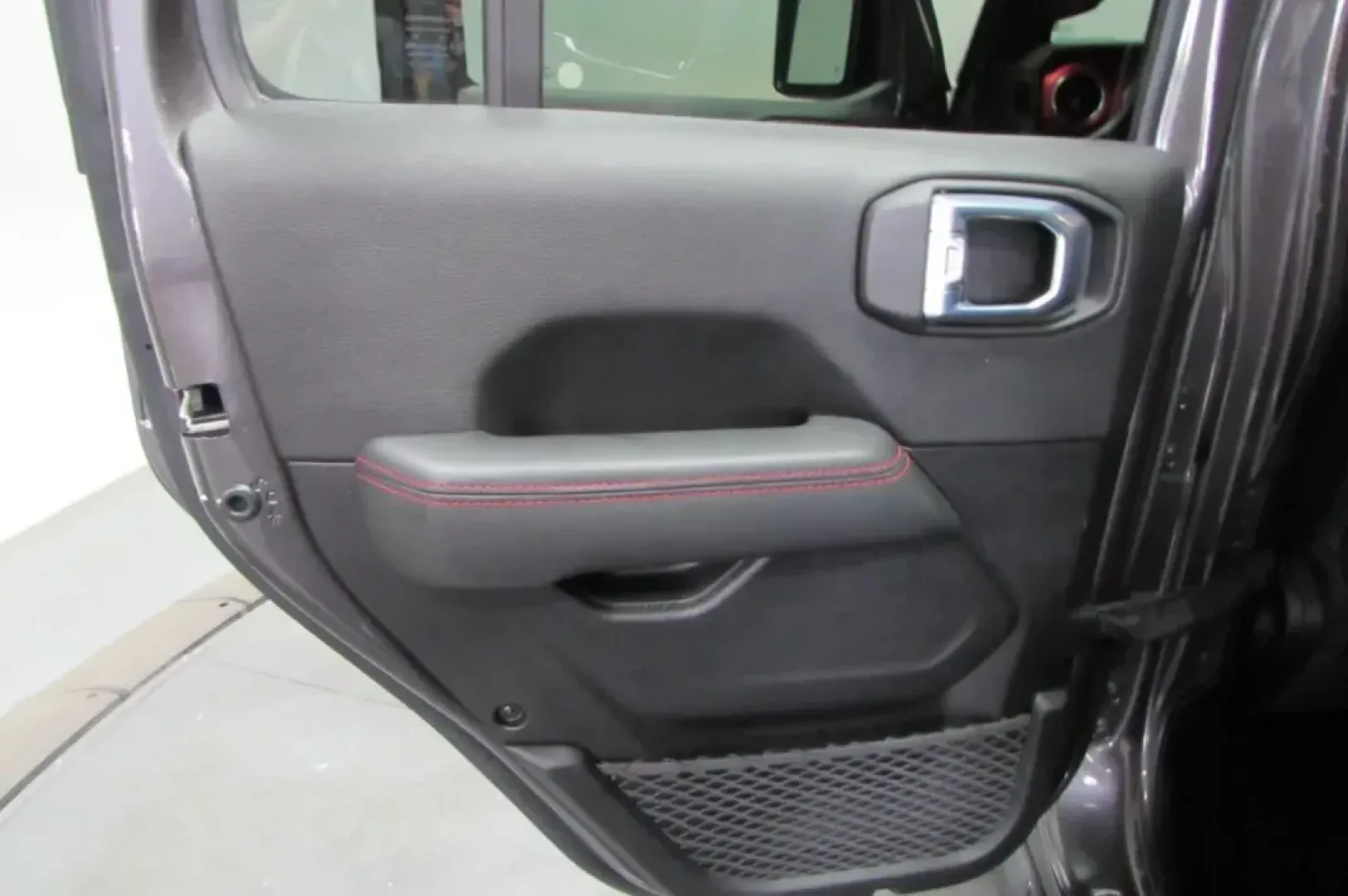 2021 /Black Leather Jeep Wrangler Unlimited Rubicon (1C4HJXFNXMW) with an Other engine, located at 12830 Highway 21, De Soto, MO, 63020, (636) 337-7777, 38.153099, -90.573624 - **Adventure Awaits with the 2021 Jeep Wrangler Unlimited Rubicon at Pettus CDJR DeSoto!** <br /> <br /> If you're looking for a vehicle that perfectly complements your adventurous lifestyle, look no further than this stunning 2021 Jeep Wrangler Unlimited Rubicon. Whether you're navigating the rugged - Photo#26