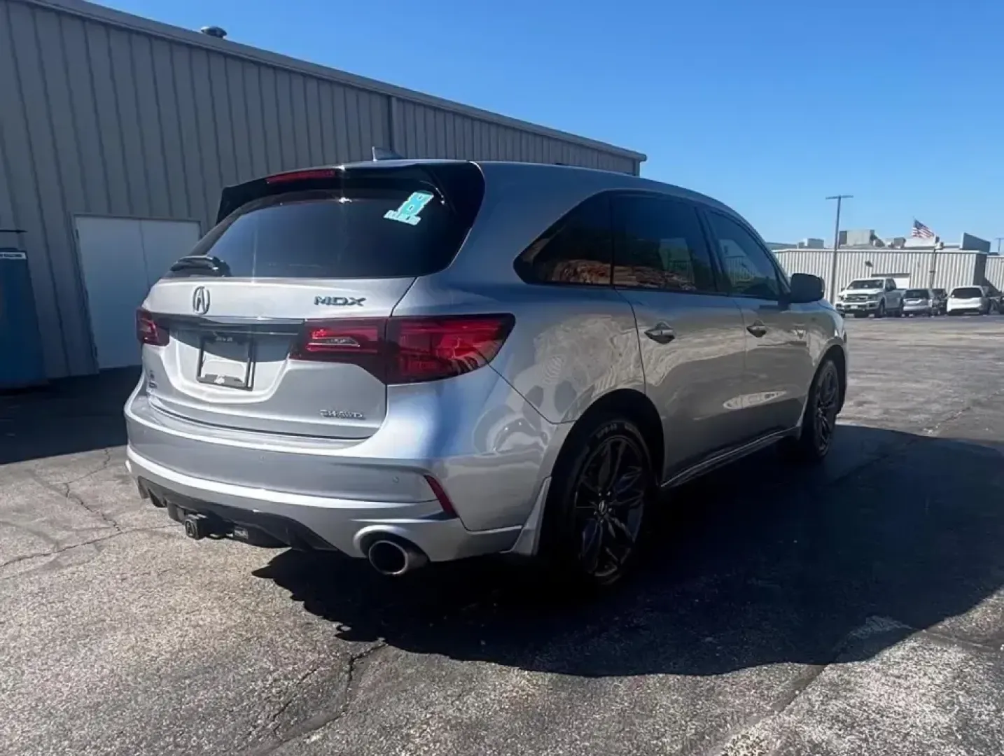2019 Acura MDX 3.5L Technology Pkg w/A-Spec Pkg SH-AWD (5J8YD4H05KL) with an 3.5L V6 SOHC 24V engine, Automatic transmission, located at 12836 Highway 21, De Soto, MO, 63020, (636) 337-7777, 38.151867, -90.575615 - Need one SUV that can do it all-school drop-offs, long commutes down MO-21, and comfortable weekend getaways to Elephant Rocks State Park or a Cardinals game in St. Louis? This 2019 Acura MDX 3.5L Technology Package with A-Spec Package SH-AWD is built for real-life Missouri driving, blending premium - Photo#2