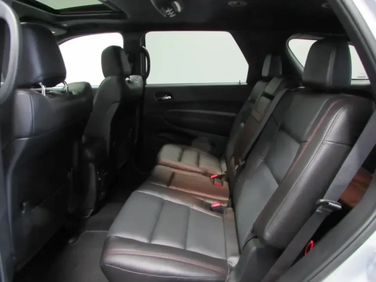 2026 /Black Dodge Durango GT Plus HEMI V8 (1C4SDJCTXTC) with an 5.7L V8 OHV 16V engine, Automatic transmission, located at 12830 Highway 21, De Soto, MO, 63020, (636) 337-7777, 38.153099, -90.573624 - Road-trip weekends to the Ozarks, confident winter commuting on Highway 21, or hauling the whole crew to ballgames and festivals around Jefferson County-this 2026 Dodge Durango GT Plus HEMI V8 is built for a busy life that doesn't slow down. With only 5 miles on the odometer, it delivers that fresh, - Photo#14