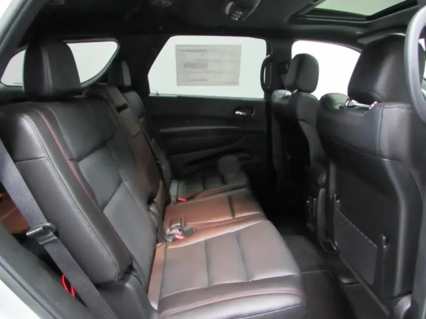 2026 /Black Dodge Durango GT Plus HEMI V8 (1C4SDJCTXTC) with an 5.7L V8 OHV 16V engine, Automatic transmission, located at 12830 Highway 21, De Soto, MO, 63020, (636) 337-7777, 38.153099, -90.573624 - Road-trip weekends to the Ozarks, confident winter commuting on Highway 21, or hauling the whole crew to ballgames and festivals around Jefferson County-this 2026 Dodge Durango GT Plus HEMI V8 is built for a busy life that doesn't slow down. With only 5 miles on the odometer, it delivers that fresh, - Photo#19