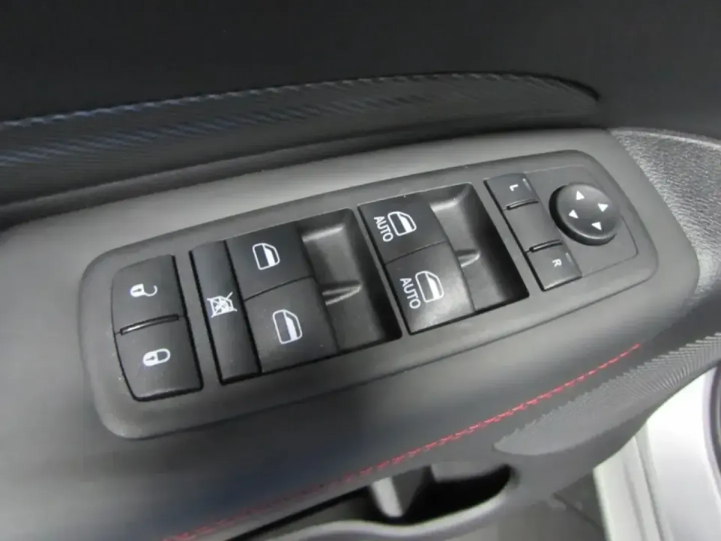 2026 /Black Dodge Durango GT Plus HEMI V8 (1C4SDJCTXTC) with an 5.7L V8 OHV 16V engine, Automatic transmission, located at 12830 Highway 21, De Soto, MO, 63020, (636) 337-7777, 38.153099, -90.573624 - Road-trip weekends to the Ozarks, confident winter commuting on Highway 21, or hauling the whole crew to ballgames and festivals around Jefferson County-this 2026 Dodge Durango GT Plus HEMI V8 is built for a busy life that doesn't slow down. With only 5 miles on the odometer, it delivers that fresh, - Photo#21