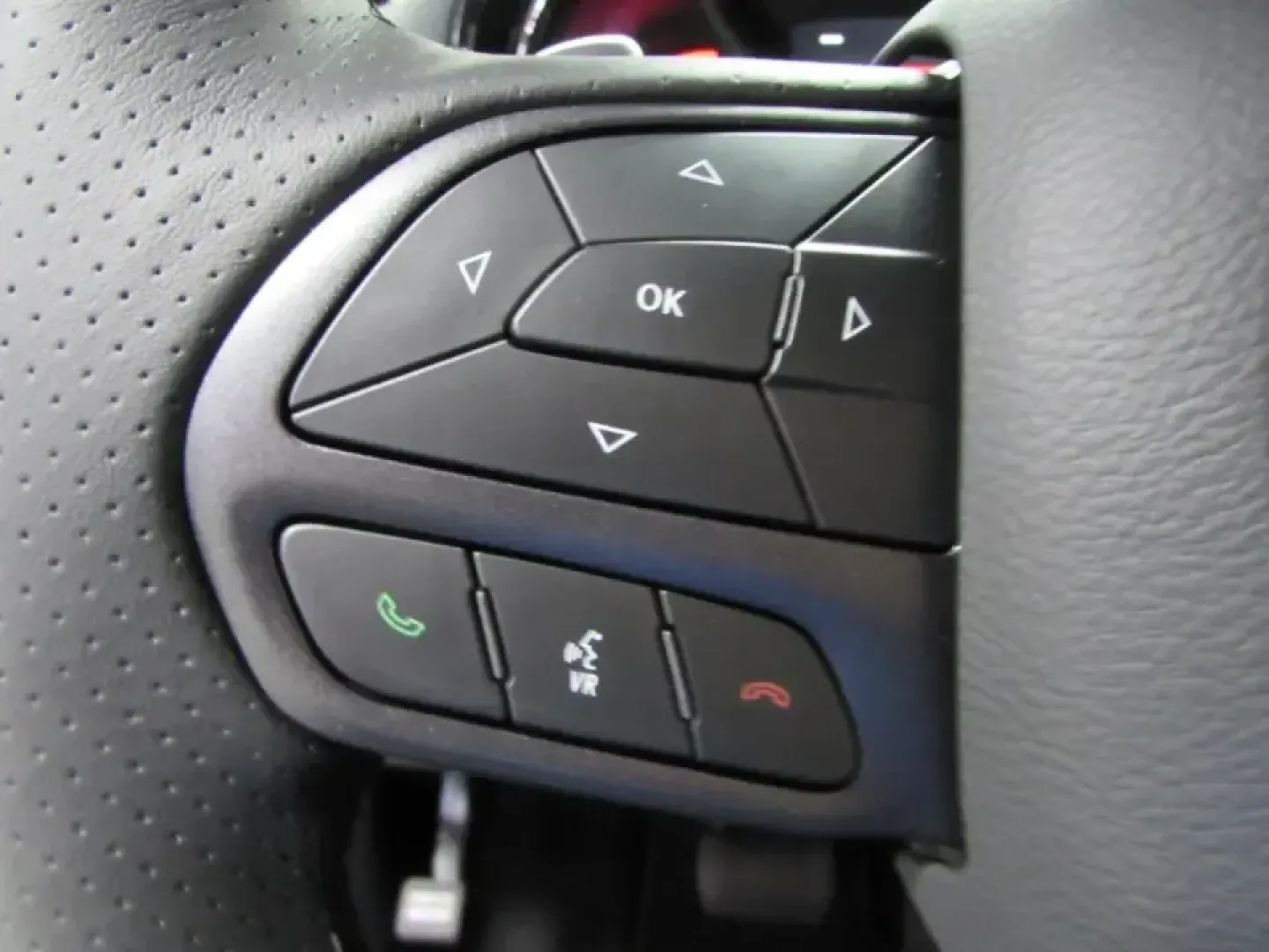 2026 /Black Dodge Durango GT Plus HEMI V8 (1C4SDJCTXTC) with an 5.7L V8 OHV 16V engine, Automatic transmission, located at 12830 Highway 21, De Soto, MO, 63020, (636) 337-7777, 38.153099, -90.573624 - Road-trip weekends to the Ozarks, confident winter commuting on Highway 21, or hauling the whole crew to ballgames and festivals around Jefferson County-this 2026 Dodge Durango GT Plus HEMI V8 is built for a busy life that doesn't slow down. With only 5 miles on the odometer, it delivers that fresh, - Photo#26
