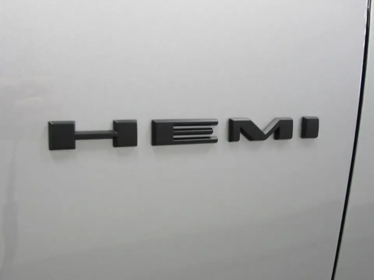 2026 /Black Dodge Durango GT Plus HEMI V8 (1C4SDJCTXTC) with an 5.7L V8 OHV 16V engine, Automatic transmission, located at 12830 Highway 21, De Soto, MO, 63020, (636) 337-7777, 38.153099, -90.573624 - Road-trip weekends to the Ozarks, confident winter commuting on Highway 21, or hauling the whole crew to ballgames and festivals around Jefferson County-this 2026 Dodge Durango GT Plus HEMI V8 is built for a busy life that doesn't slow down. With only 5 miles on the odometer, it delivers that fresh, - Photo#34