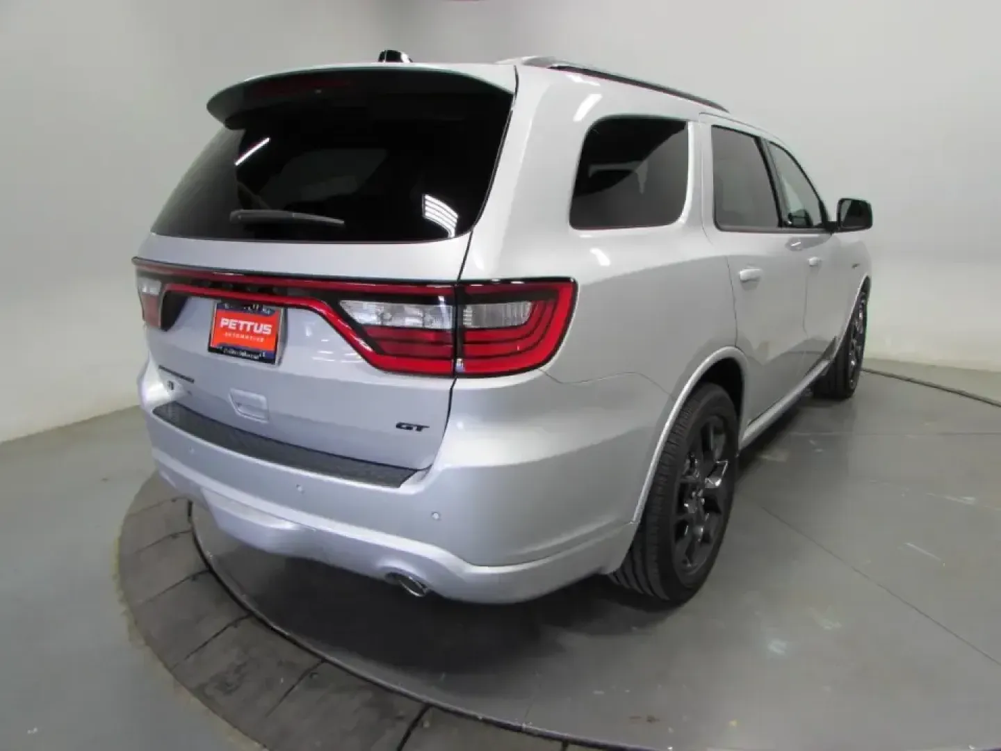 2026 /Black Dodge Durango GT Plus HEMI V8 (1C4SDJCTXTC) with an 5.7L V8 OHV 16V engine, Automatic transmission, located at 12830 Highway 21, De Soto, MO, 63020, (636) 337-7777, 38.153099, -90.573624 - Road-trip weekends to the Ozarks, confident winter commuting on Highway 21, or hauling the whole crew to ballgames and festivals around Jefferson County-this 2026 Dodge Durango GT Plus HEMI V8 is built for a busy life that doesn't slow down. With only 5 miles on the odometer, it delivers that fresh, - Photo#6