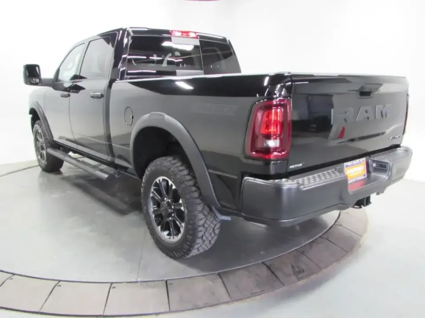 2026 /Black Ram 2500 Tradesman (3C6UR5CJ9TG) with an 6.4L V8 engine, 6A transmission, located at 12830 Highway 21, De Soto, MO, 63020, (636) 337-7777, 38.153099, -90.573624 - Built for early-morning job sites, long hauls down Highway 21, and weekend towing runs out toward the Ozarks, this 2026 Ram 2500 Tradesman is the kind of heavy-duty truck that fits real Missouri life. If you want a hardworking pickup with modern safety and a bold look for everything from commuting b - Photo#4