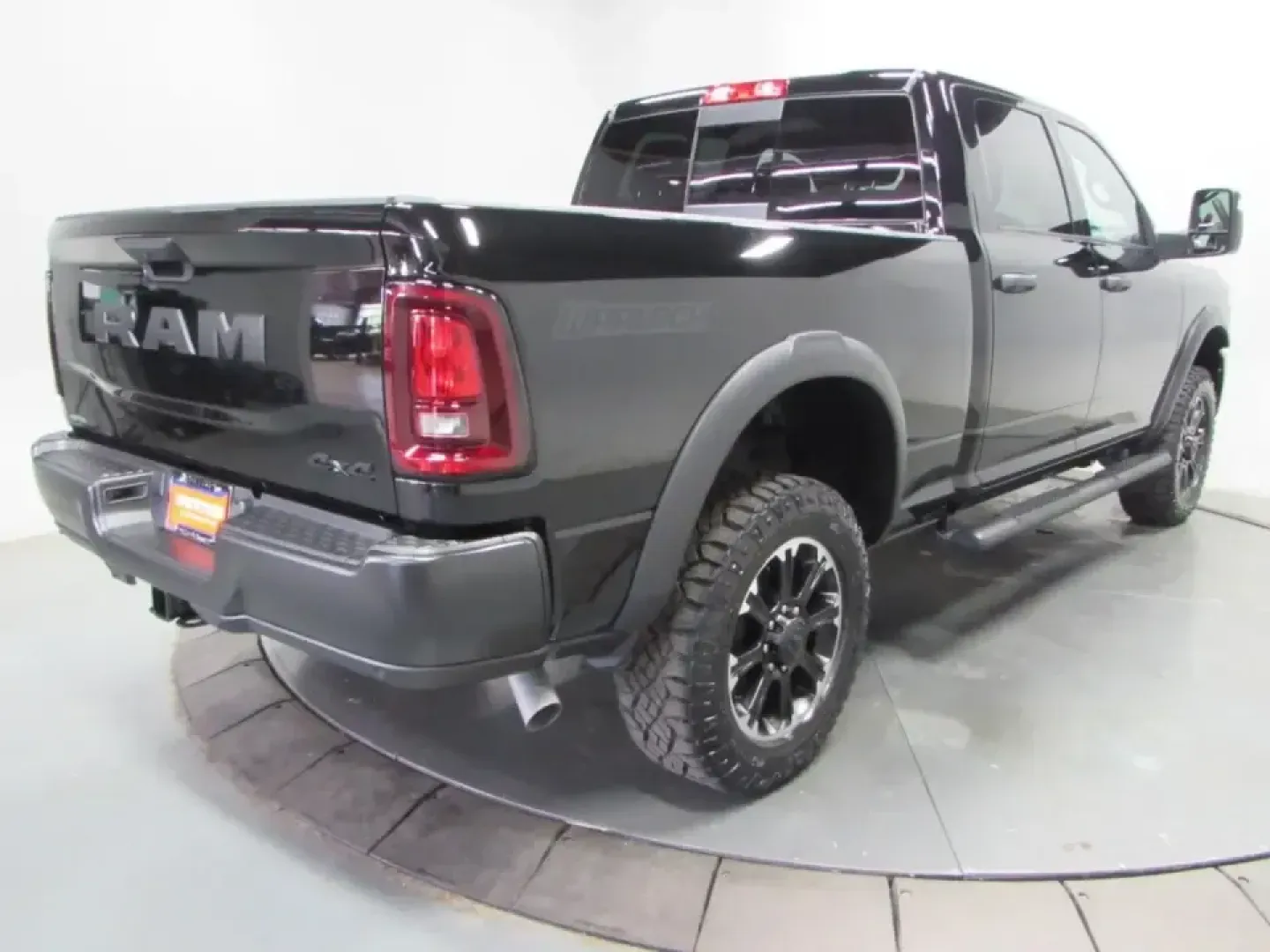 2026 /Black Ram 2500 Tradesman (3C6UR5CJ9TG) with an 6.4L V8 engine, 6A transmission, located at 12830 Highway 21, De Soto, MO, 63020, (636) 337-7777, 38.153099, -90.573624 - Built for early-morning job sites, long hauls down Highway 21, and weekend towing runs out toward the Ozarks, this 2026 Ram 2500 Tradesman is the kind of heavy-duty truck that fits real Missouri life. If you want a hardworking pickup with modern safety and a bold look for everything from commuting b - Photo#6