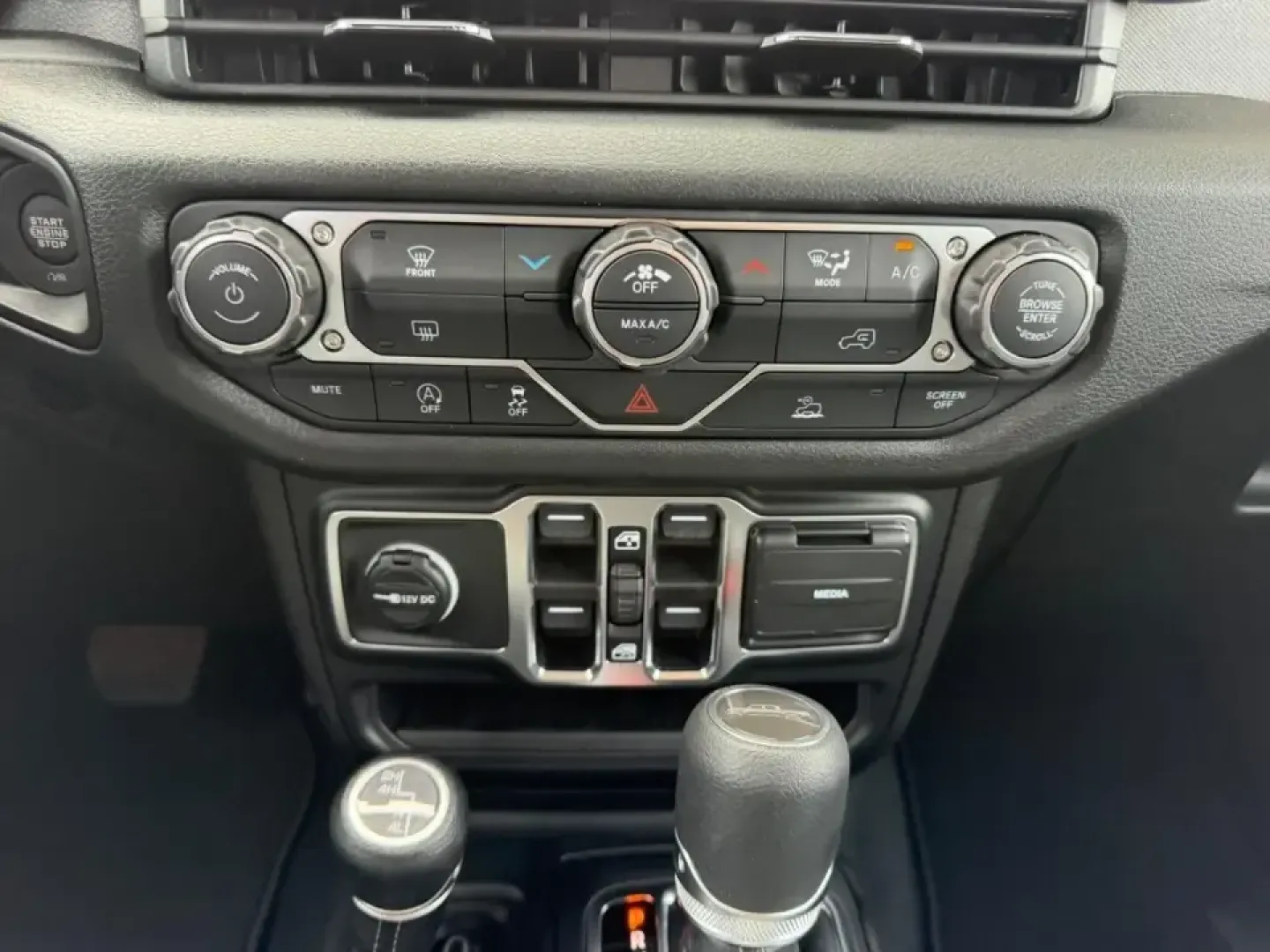 2026 /Black Cloth Jeep Gladiator Sport (1C6PJTAG9TL) with an 3.6L V6 engine, 6M transmission, located at 970 Woodlawn Dr., Farmington, MO, 63640, (573) 431-7800, 37.825642, -90.468674 - When your weekends bounce between hauling gear to St. Joe State Park, cruising K Highway for a quick lake day, and still needing a comfortable daily driver for the commute through Farmington, the right truck has to be more than tough-it has to fit your lifestyle. This 2026 Jeep Gladiator Sport 4WD i - Photo#14
