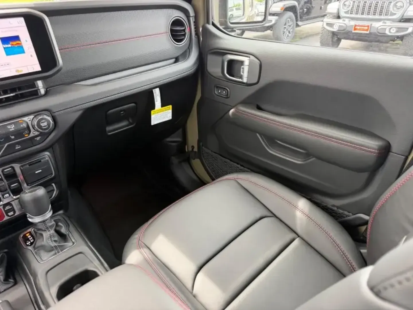 2026 /Black Leather Jeep Gladiator Rubicon (1C6RJTBG1TL) with an 3.6L V6 engine, 6M transmission, located at 970 Woodlawn Dr., Farmington, MO, 63640, (573) 431-7800, 37.825642, -90.468674 - Weekend trail runs at St. Joe State Park, a kayak launch at Farmington Lake, or a workweek that demands a truck that can handle gravel roads and highway miles-this 2026 Jeep Gladiator Rubicon is built for the kind of Missouri lifestyle that doesn't stay parked. With only 5 miles on the odometer, it - Photo#16