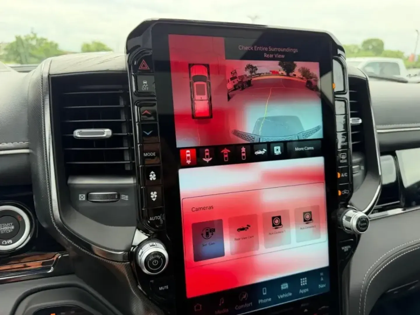 2026 /Black Leather Ram 1500 Limited (1C6SRFHT7TN) with an 5.7L engine, Automatic transmission, located at 970 Woodlawn Dr., Farmington, MO, 63640, (573) 431-7800, 37.825642, -90.468674 - Picture a weekend that starts with a smooth commute through Farmington and ends with a confident tow out toward St. Joe State Park or a family day trip down US-67-without giving up luxury, comfort, or capability. This 2026 Ram 1500 Limited in Diam Black is built for drivers who want a premium truck - Photo#22