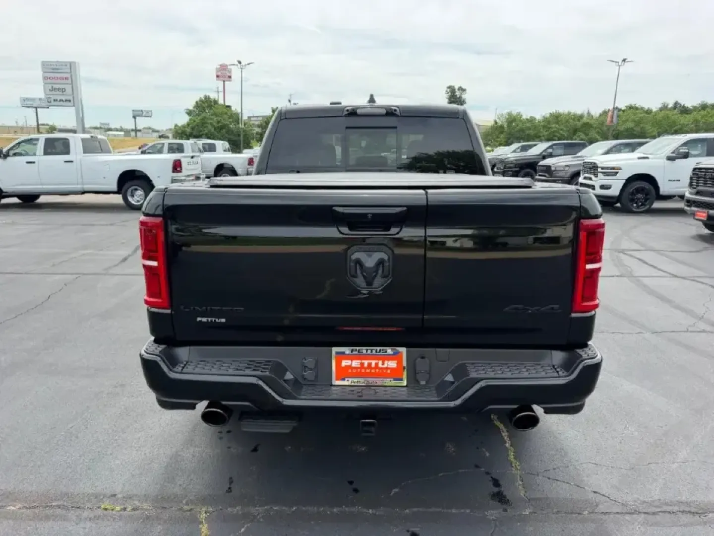2026 /Black Leather Ram 1500 Limited (1C6SRFHT7TN) with an 5.7L engine, Automatic transmission, located at 970 Woodlawn Dr., Farmington, MO, 63640, (573) 431-7800, 37.825642, -90.468674 - Picture a weekend that starts with a smooth commute through Farmington and ends with a confident tow out toward St. Joe State Park or a family day trip down US-67-without giving up luxury, comfort, or capability. This 2026 Ram 1500 Limited in Diam Black is built for drivers who want a premium truck - Photo#3