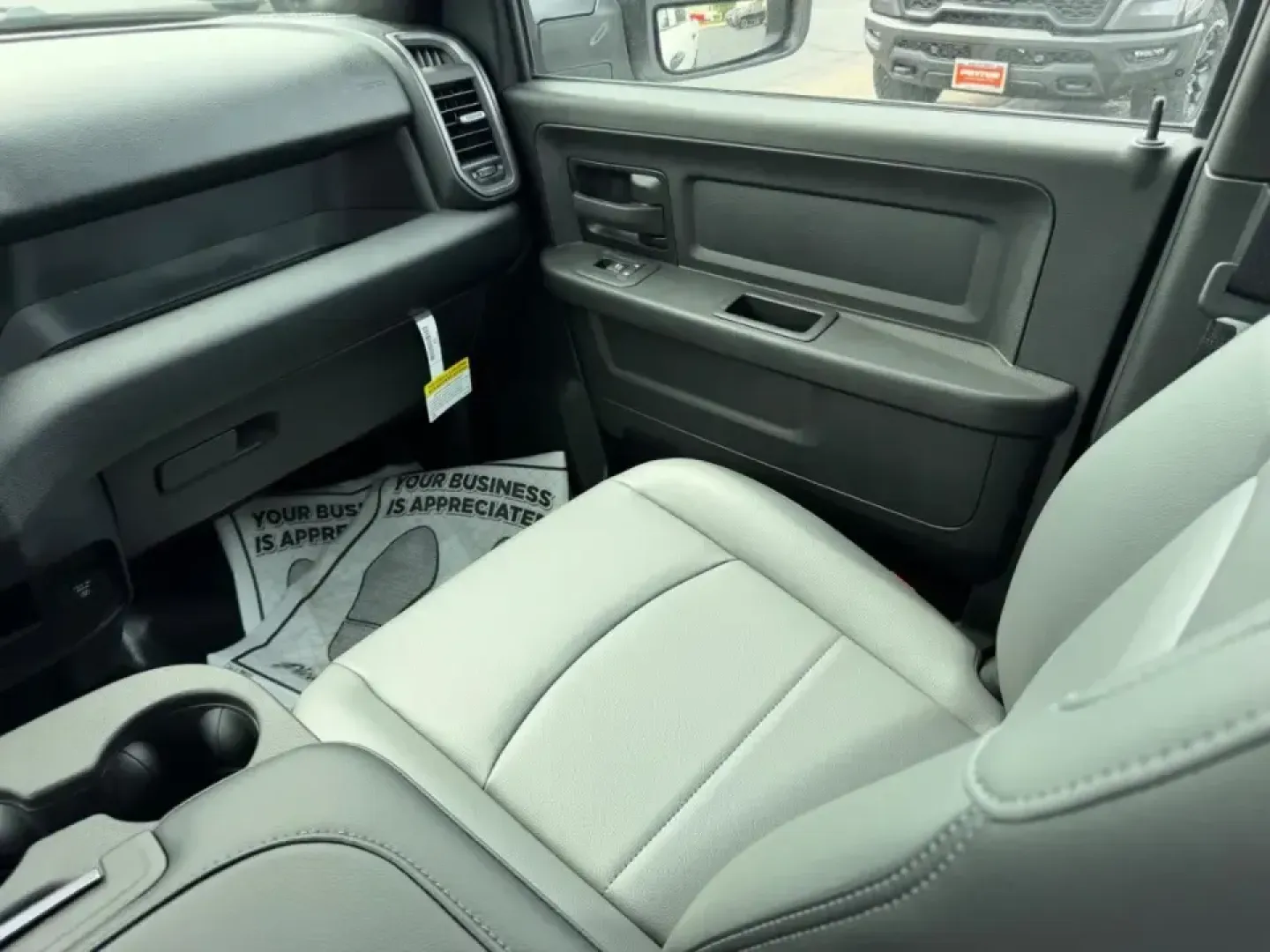 2026 /Diesel Gray/Black Vinyl Ram 2500 Tradesman (3C63R5CL8TG) with an Straight 6 Turbocharged Diesel engine, 6A transmission, located at 970 Woodlawn Dr., Farmington, MO, 63640, (573) 431-7800, 37.825642, -90.468674 - Built for big workdays and bigger weekends, this 2026 Ram 2500 Tradesman is the kind of truck that fits real Missouri life-towing a trailer out past St. Joe State Park, hauling supplies for a jobsite near Karsch Boulevard, or loading up for a long road trip down US-67. With just 25 miles, it deliver - Photo#16