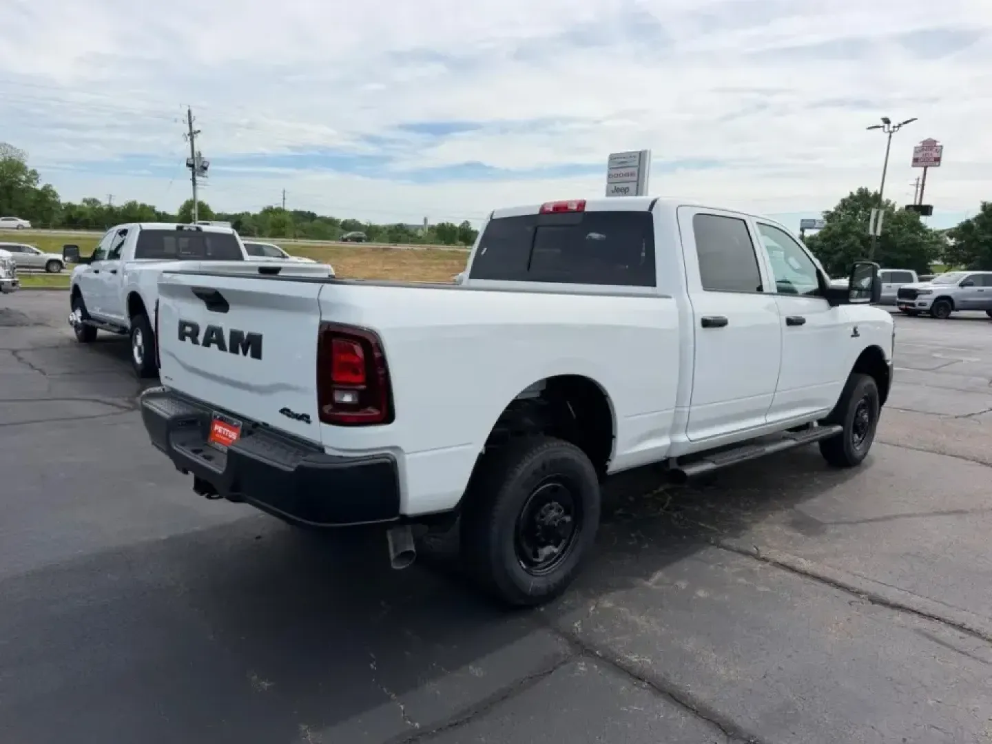 2026 /Diesel Gray/Black Vinyl Ram 2500 Tradesman (3C63R5CL8TG) with an Straight 6 Turbocharged Diesel engine, 6A transmission, located at 970 Woodlawn Dr., Farmington, MO, 63640, (573) 431-7800, 37.825642, -90.468674 - Built for big workdays and bigger weekends, this 2026 Ram 2500 Tradesman is the kind of truck that fits real Missouri life-towing a trailer out past St. Joe State Park, hauling supplies for a jobsite near Karsch Boulevard, or loading up for a long road trip down US-67. With just 25 miles, it deliver - Photo#2