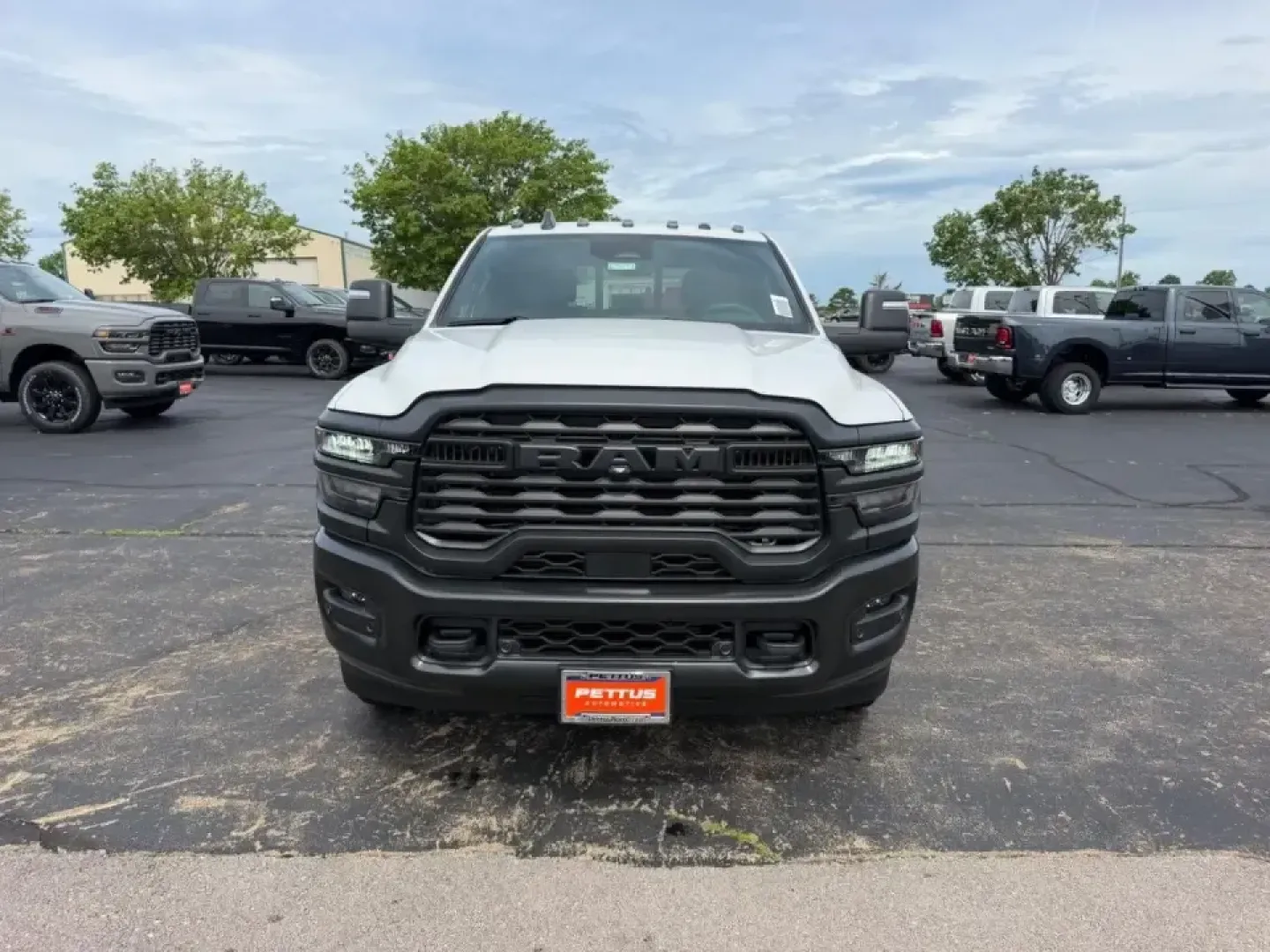 2026 /Diesel Gray/Black Vinyl Ram 2500 Tradesman (3C63R5CL8TG) with an Straight 6 Turbocharged Diesel engine, 6A transmission, located at 970 Woodlawn Dr., Farmington, MO, 63640, (573) 431-7800, 37.825642, -90.468674 - Built for big workdays and bigger weekends, this 2026 Ram 2500 Tradesman is the kind of truck that fits real Missouri life-towing a trailer out past St. Joe State Park, hauling supplies for a jobsite near Karsch Boulevard, or loading up for a long road trip down US-67. With just 25 miles, it deliver - Photo#7