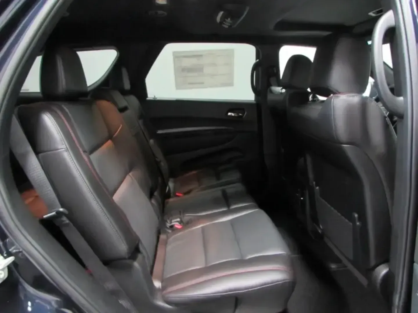 2026 /Black Dodge Durango GT Premium HEMI V8 (1C4SDJCT5TC) with an 5.7L V8 OHV 16V engine, Automatic transmission, located at 12830 Highway 21, De Soto, MO, 63020, (636) 337-7777, 38.153099, -90.573624 - Make every day feel like a weekend escape-whether you're shuttling the family to practice, cruising I55 for a long commute, or packing up for a road trip through the Ozarks. This 2026 Dodge Durango GT Premium HEMI V8 brings the muscle-car spirit to a practical SUV shape, giving you the confidence of - Photo#19