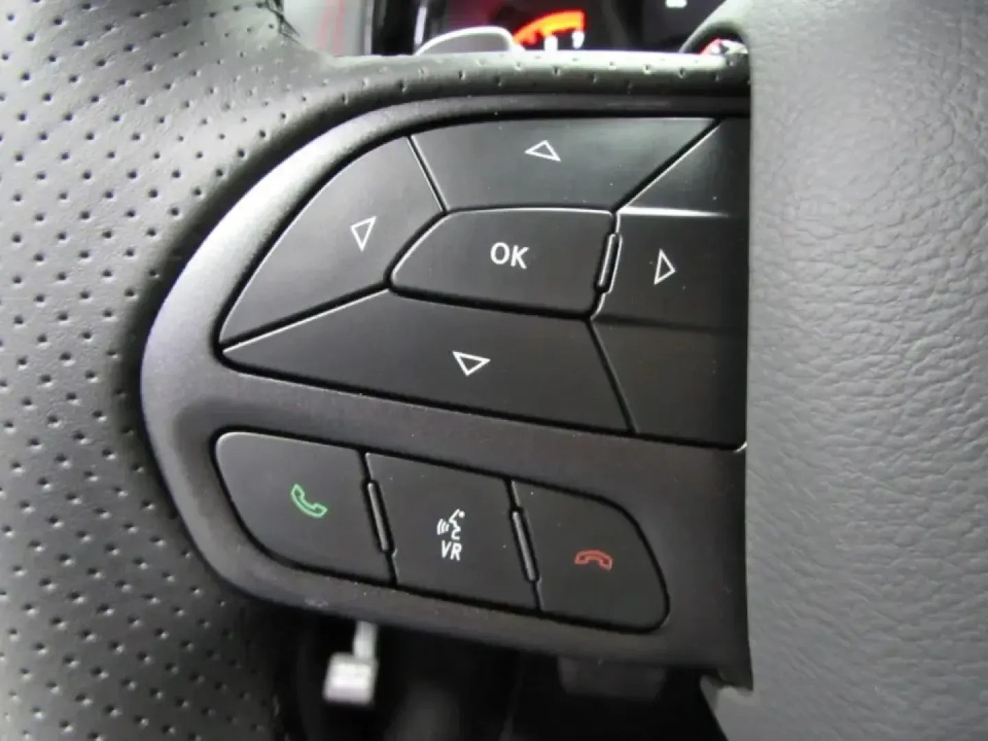 2026 /Black Dodge Durango GT Premium HEMI V8 (1C4SDJCT5TC) with an 5.7L V8 OHV 16V engine, Automatic transmission, located at 12830 Highway 21, De Soto, MO, 63020, (636) 337-7777, 38.153099, -90.573624 - Make every day feel like a weekend escape-whether you're shuttling the family to practice, cruising I55 for a long commute, or packing up for a road trip through the Ozarks. This 2026 Dodge Durango GT Premium HEMI V8 brings the muscle-car spirit to a practical SUV shape, giving you the confidence of - Photo#26