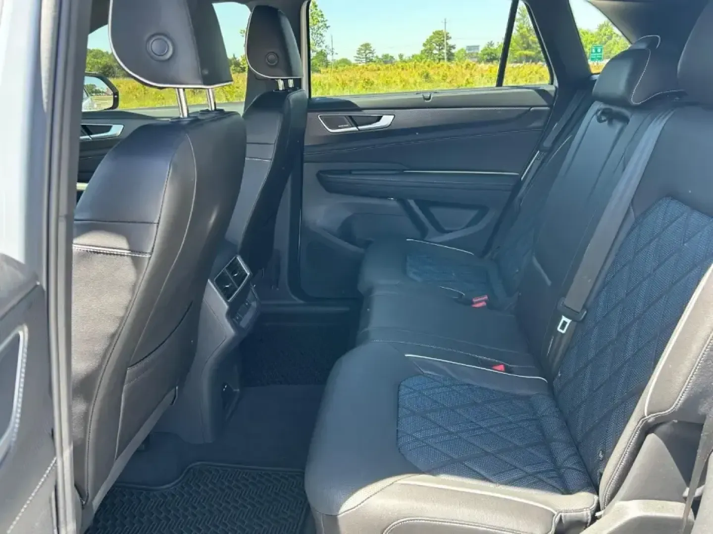 2024 /Dark Beige/Titan Black Volkswagen Atlas Cross Sport 2.0T SEL Premium R-Line (1V2FE2CA6RC) with an Other engine, Automatic transmission, located at 970 Woodlawn Dr., Farmington, MO, 63640, (573) 431-7800, 37.825642, -90.468674 - If your week includes long commutes on US-67, school drop-offs, and the occasional weekend escape to St. Joe State Park, this 2024 Volkswagen Atlas Cross Sport is built for the lifestyle-roomy, refined, and ready for road-trip comfort without feeling like a bulky full-size SUV. With its sleek Opal W - Photo#11