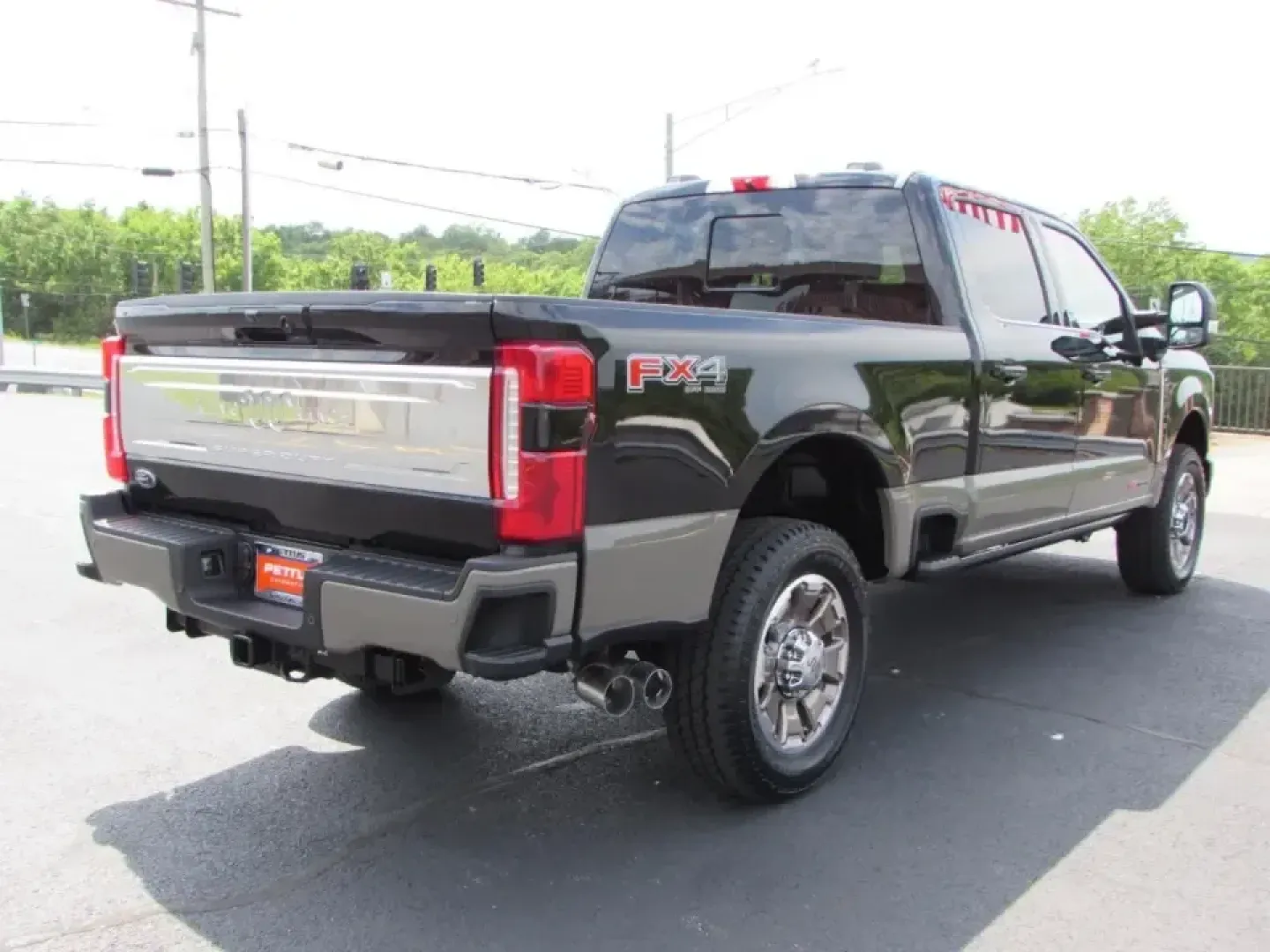 2026 /Java Ford F-250SD King Ranch (1FT8W2BM9TE) with an 6.7L engine, 6A transmission, located at 12836 Highway 21, De Soto, MO, 63020, (636) 337-7777, 38.151867, -90.575615 - Work hard all week and still want a truck that can handle lake weekends, jobsite demands, and long highway pulls without feeling like a bare-bones work rig? This 2026 Ford F-250 Super Duty King Ranch is built for that exact lifestyle-serious diesel capability paired with premium comfort for drivers - Photo#6