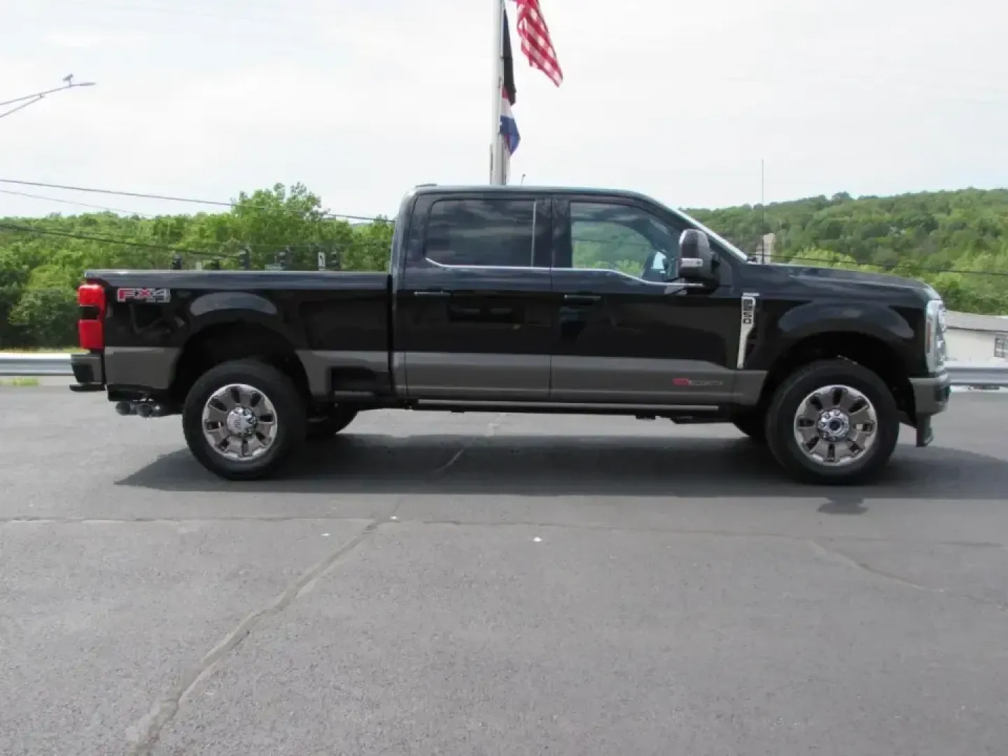 2026 /Java Ford F-250SD King Ranch (1FT8W2BM9TE) with an 6.7L engine, 6A transmission, located at 12836 Highway 21, De Soto, MO, 63020, (636) 337-7777, 38.151867, -90.575615 - Work hard all week and still want a truck that can handle lake weekends, jobsite demands, and long highway pulls without feeling like a bare-bones work rig? This 2026 Ford F-250 Super Duty King Ranch is built for that exact lifestyle-serious diesel capability paired with premium comfort for drivers - Photo#7