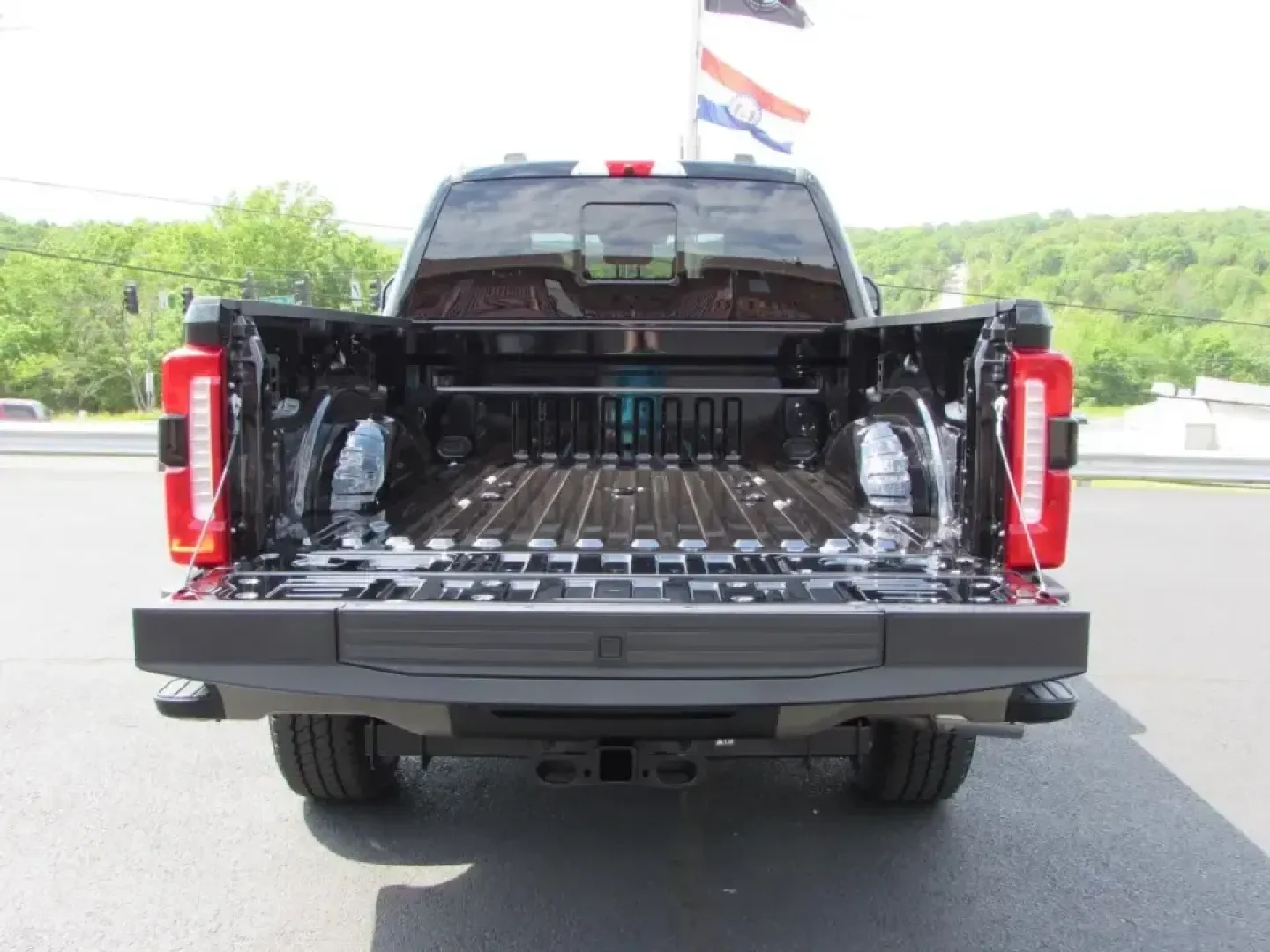 2026 /Java Ford F-250SD King Ranch (1FT8W2BM9TE) with an 6.7L engine, 6A transmission, located at 12836 Highway 21, De Soto, MO, 63020, (636) 337-7777, 38.151867, -90.575615 - Work hard all week and still want a truck that can handle lake weekends, jobsite demands, and long highway pulls without feeling like a bare-bones work rig? This 2026 Ford F-250 Super Duty King Ranch is built for that exact lifestyle-serious diesel capability paired with premium comfort for drivers - Photo#10