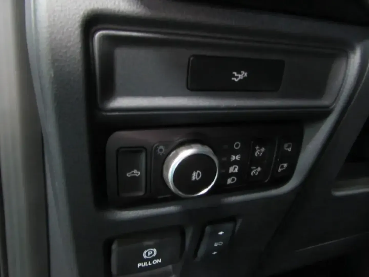 2026 /Black Ford F-150 Tremor (1FTFW4L55TF) with an 5.0L engine, Automatic transmission, located at 12836 Highway 21, De Soto, MO, 63020, (636) 337-7777, 38.151867, -90.575615 - Weekend lake runs to Washington State Park, hauling gear down MO-21, or heading out before sunrise for a day on the trails-if your lifestyle calls for a truck that can do work and play without feeling like a penalty box, this **2026 Ford F-150 Tremor** is built for it. Finished in striking **Antima - Photo#21