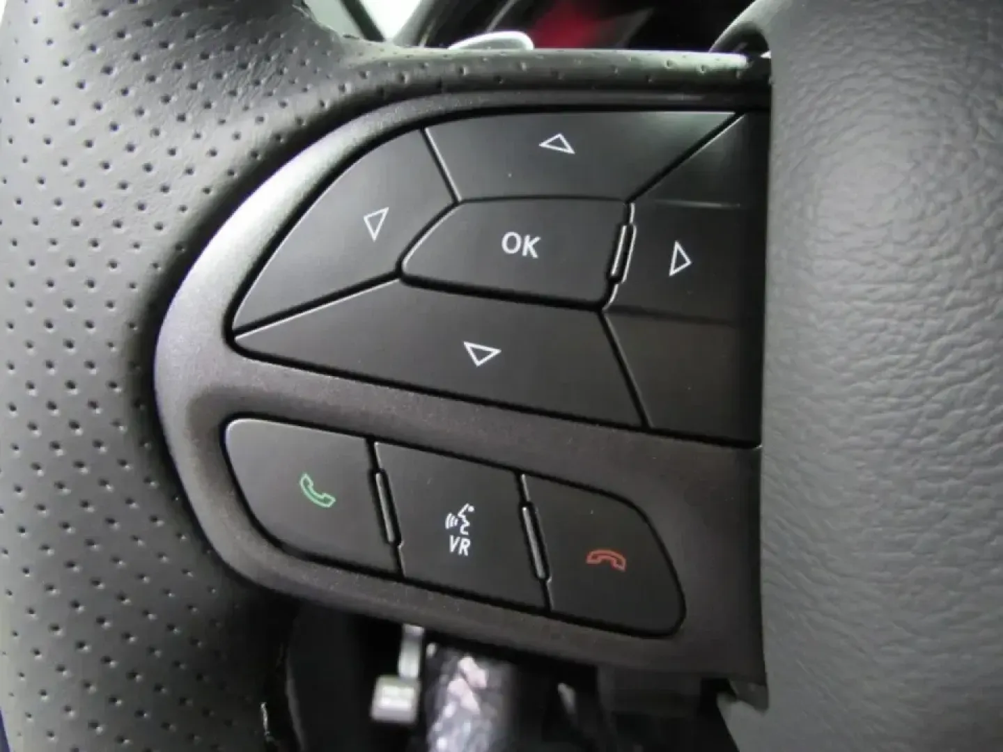 2026 /Black Dodge Durango GT HEMI V8 (1C4SDJCT1TC) with an 5.7L V8 OHV 16V engine, Automatic transmission, located at 12830 Highway 21, De Soto, MO, 63020, (636) 337-7777, 38.153099, -90.573624 - Make every drive feel like the start of a weekend getaway-whether you're loading up for a family road trip, commuting down Highway 21, or heading out past the Mississippi River hills for a scenic escape. This 2026 Dodge Durango GT HEMI V8 in eye-catching Octane Red brings the muscle, space, and conf - Photo#25