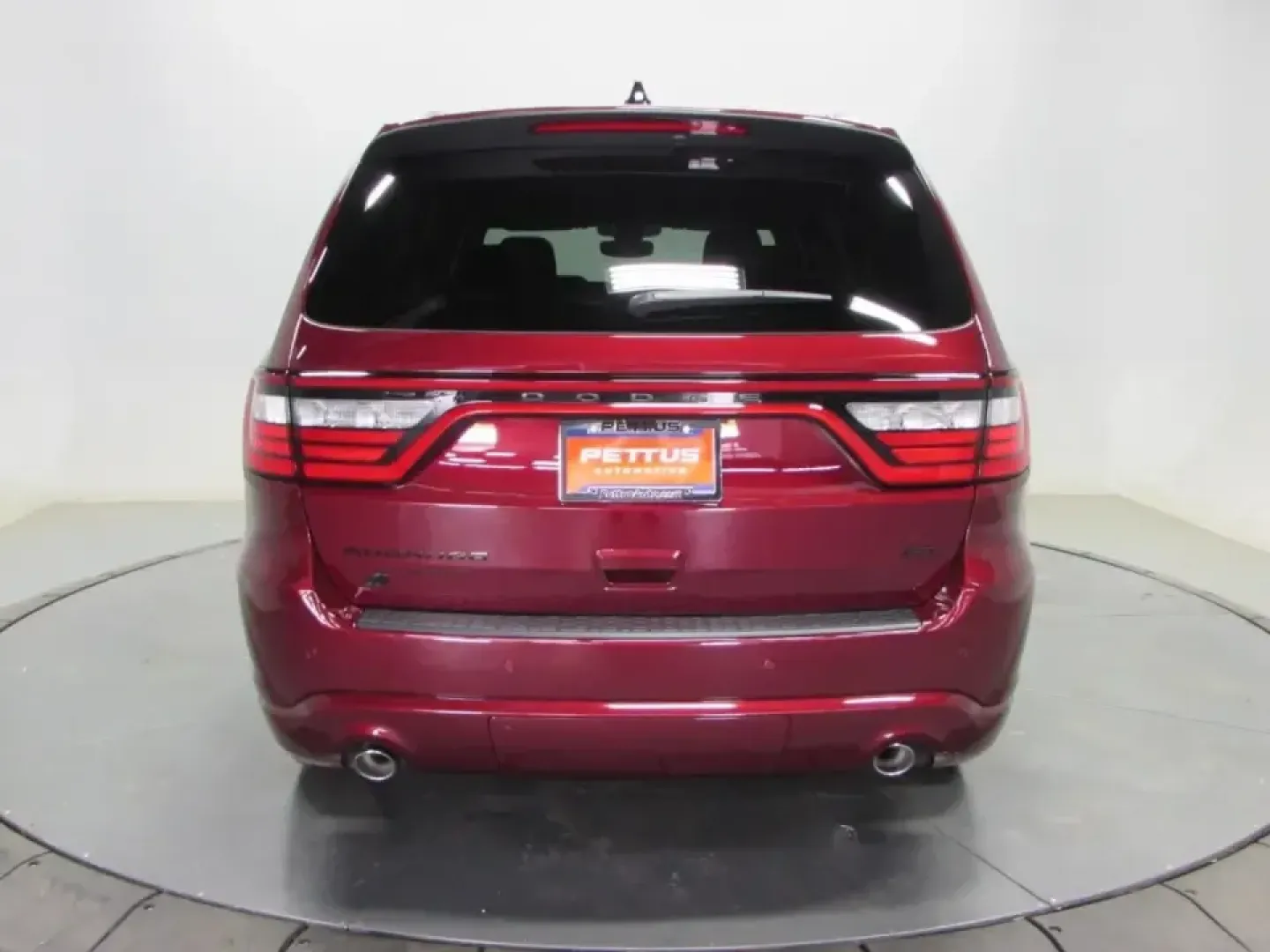 2026 /Black Dodge Durango GT HEMI V8 (1C4SDJCT1TC) with an 5.7L V8 OHV 16V engine, Automatic transmission, located at 12830 Highway 21, De Soto, MO, 63020, (636) 337-7777, 38.153099, -90.573624 - Make every drive feel like the start of a weekend getaway-whether you're loading up for a family road trip, commuting down Highway 21, or heading out past the Mississippi River hills for a scenic escape. This 2026 Dodge Durango GT HEMI V8 in eye-catching Octane Red brings the muscle, space, and conf - Photo#5