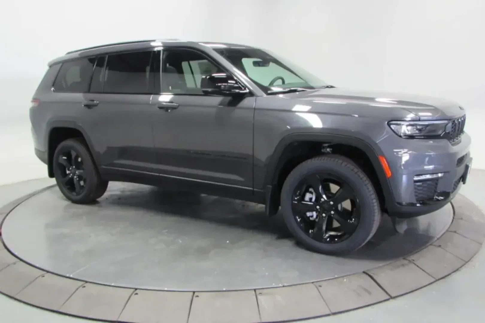 2025 /Global Black Leather Jeep Grand Cherokee L Limited (1C4RJKBG7S8) with an Other engine, located at 12830 Highway 21, De Soto, MO, 63020, (636) 337-7777, 38.153099, -90.573624 - **Elevate Your Family Adventures with the 2025 Jeep Grand Cherokee L Limited in De Soto, MO!**<br /> <br /> Are you ready to take your family adventures to the next level? The 2025 Jeep Grand Cherokee L Limited is more than just an SUV; it's a lifestyle choice designed for those who crave comfort, s - Photo#3