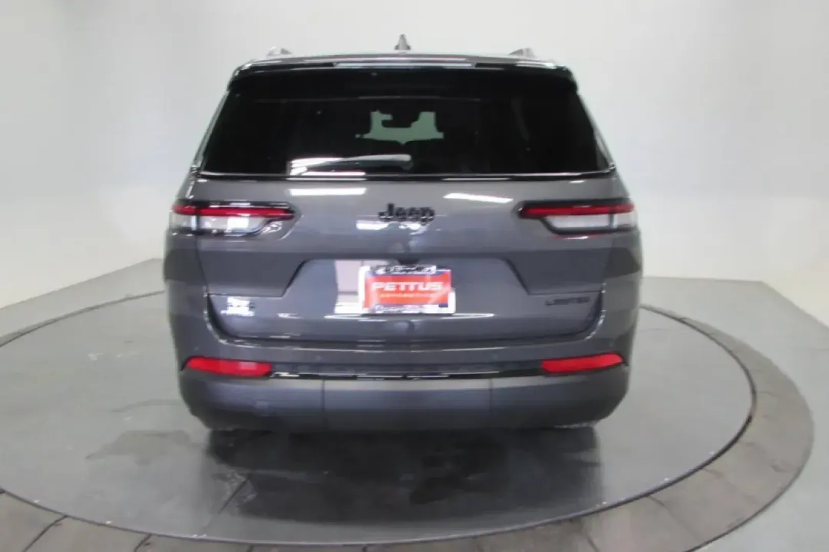 2025 /Global Black Leather Jeep Grand Cherokee L Limited (1C4RJKBG7S8) with an Other engine, located at 12830 Highway 21, De Soto, MO, 63020, (636) 337-7777, 38.153099, -90.573624 - **Elevate Your Family Adventures with the 2025 Jeep Grand Cherokee L Limited in De Soto, MO!**<br /> <br /> Are you ready to take your family adventures to the next level? The 2025 Jeep Grand Cherokee L Limited is more than just an SUV; it's a lifestyle choice designed for those who crave comfort, s - Photo#7