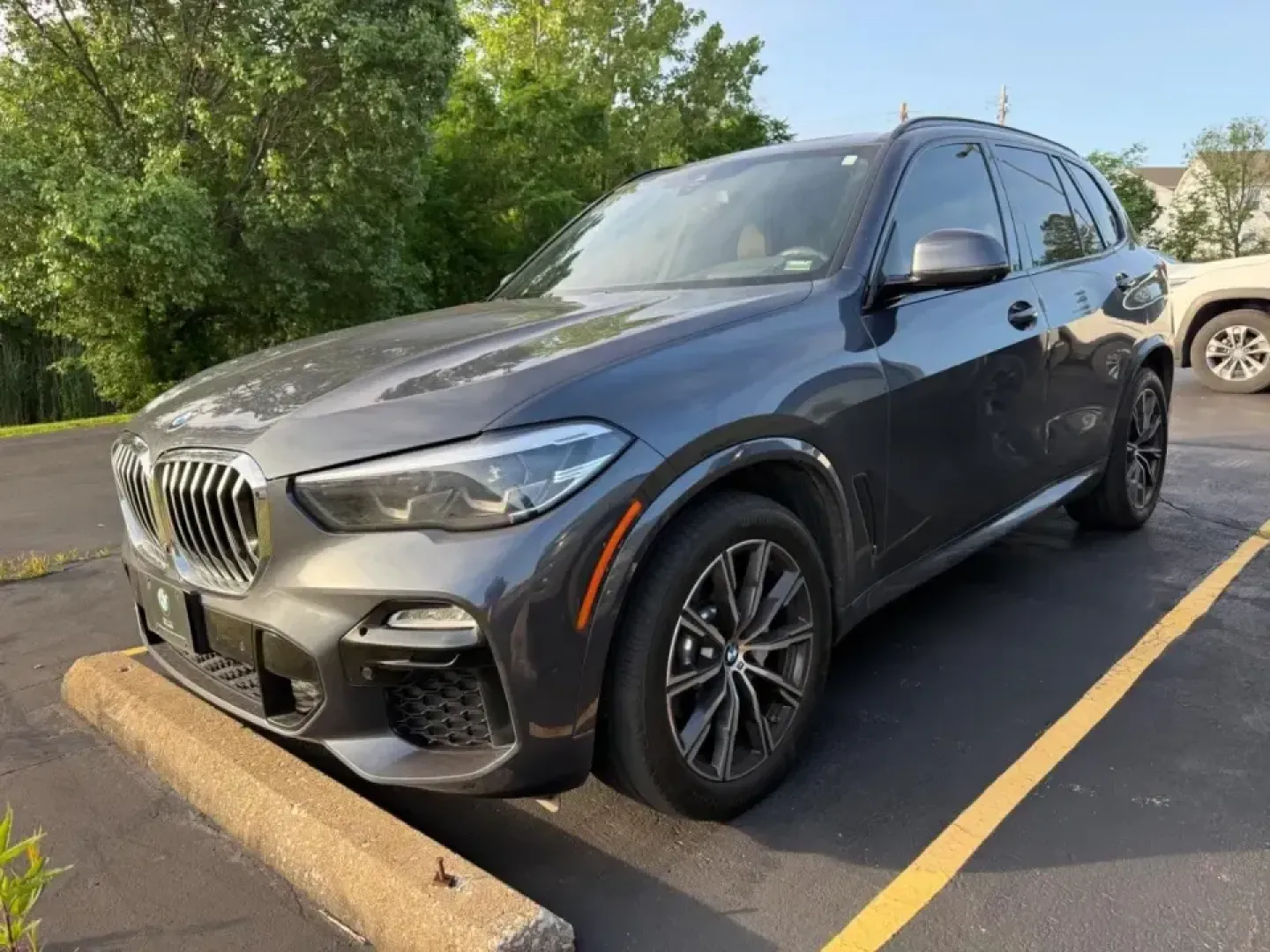 2021 /Coffee Leather BMW X5 xDrive40i (5UXCR6C01M9) with an 3.0L DOHC I-6 24V TwinPower Turbo engine, Automatic transmission, located at 970 Woodlawn Dr., Farmington, MO, 63640, (573) 431-7800, 37.825642, -90.468674 - Picture your next weekend: coffee in hand, the family loaded up, and you're cruising from Farmington to St. Louis with confidence-then turning off for a scenic detour through St. Joe State Park without second-guessing the weather. This **2021 BMW X5 xDrive40i** is the kind of premium SUV that fits r - Photo#3